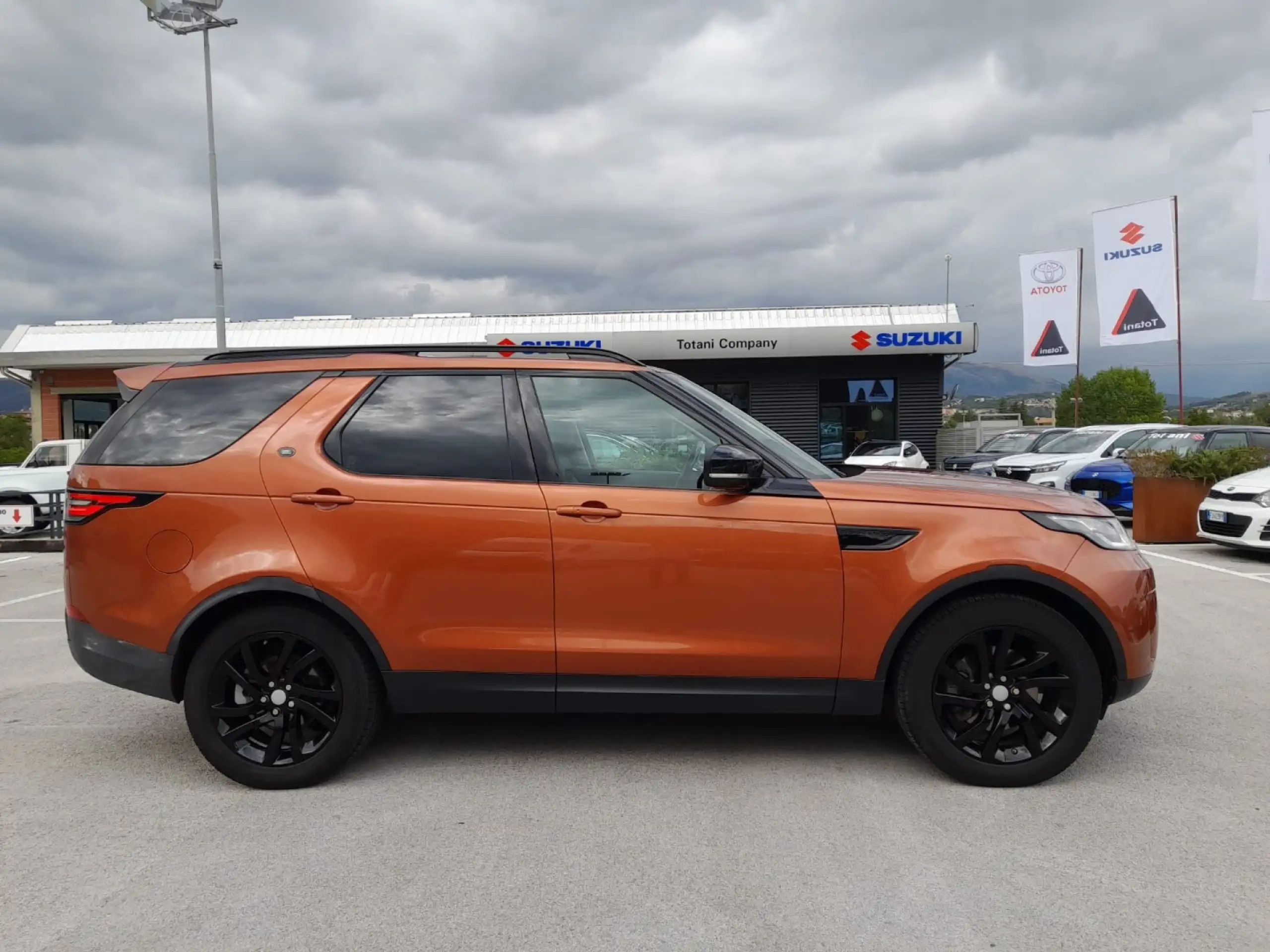 Land Rover Discovery 2018