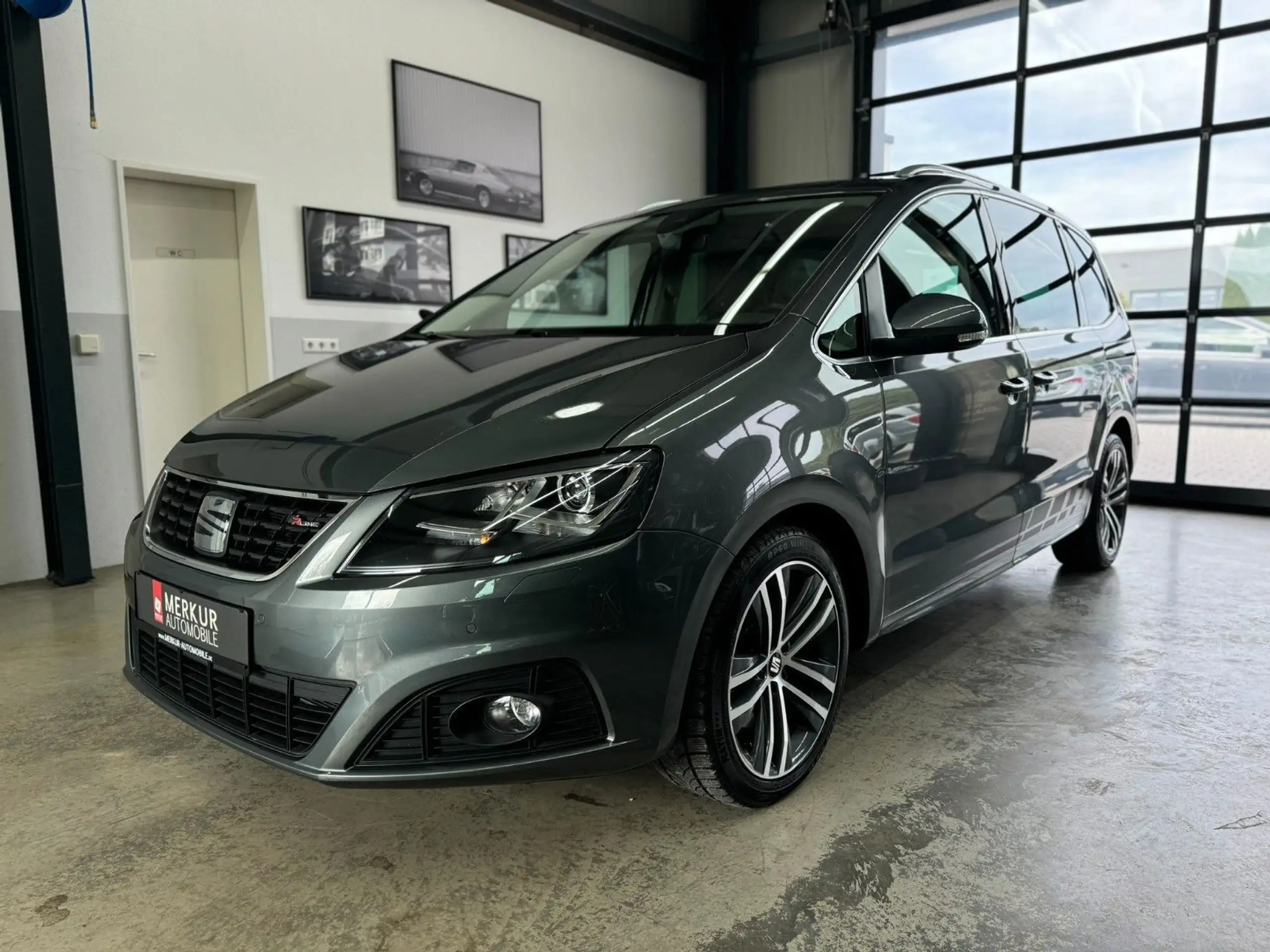 SEAT - Alhambra