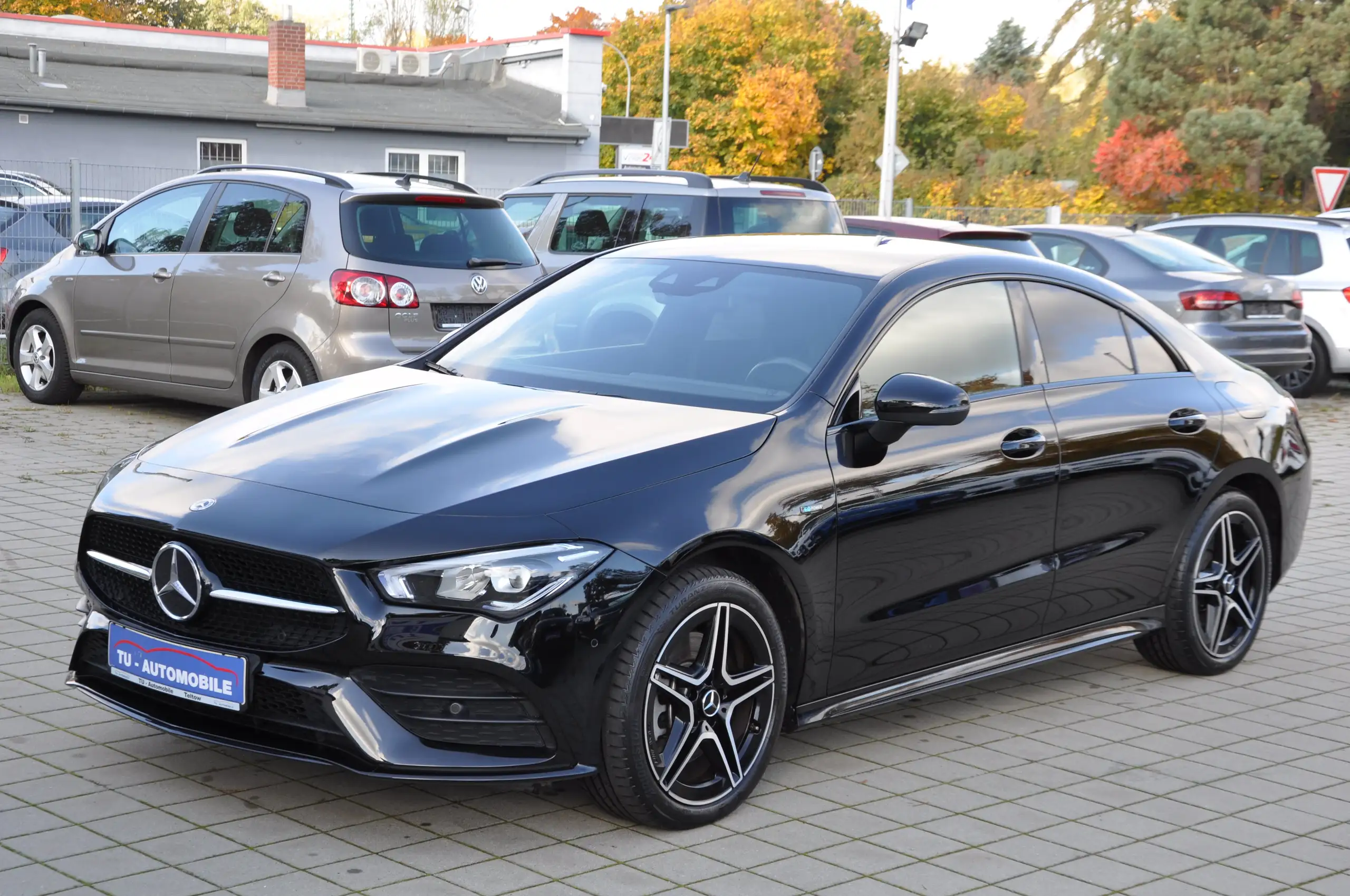 Mercedes-Benz - CLA 250