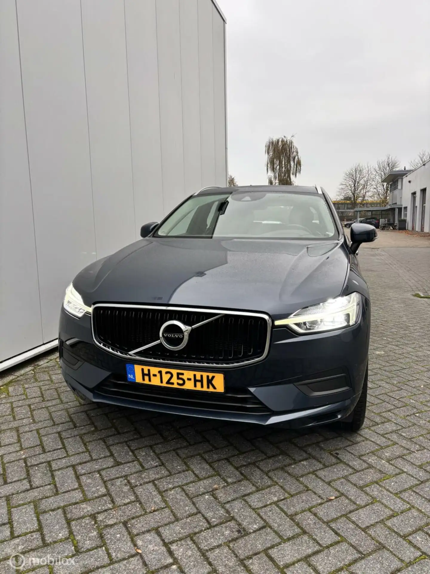 Volvo - XC60