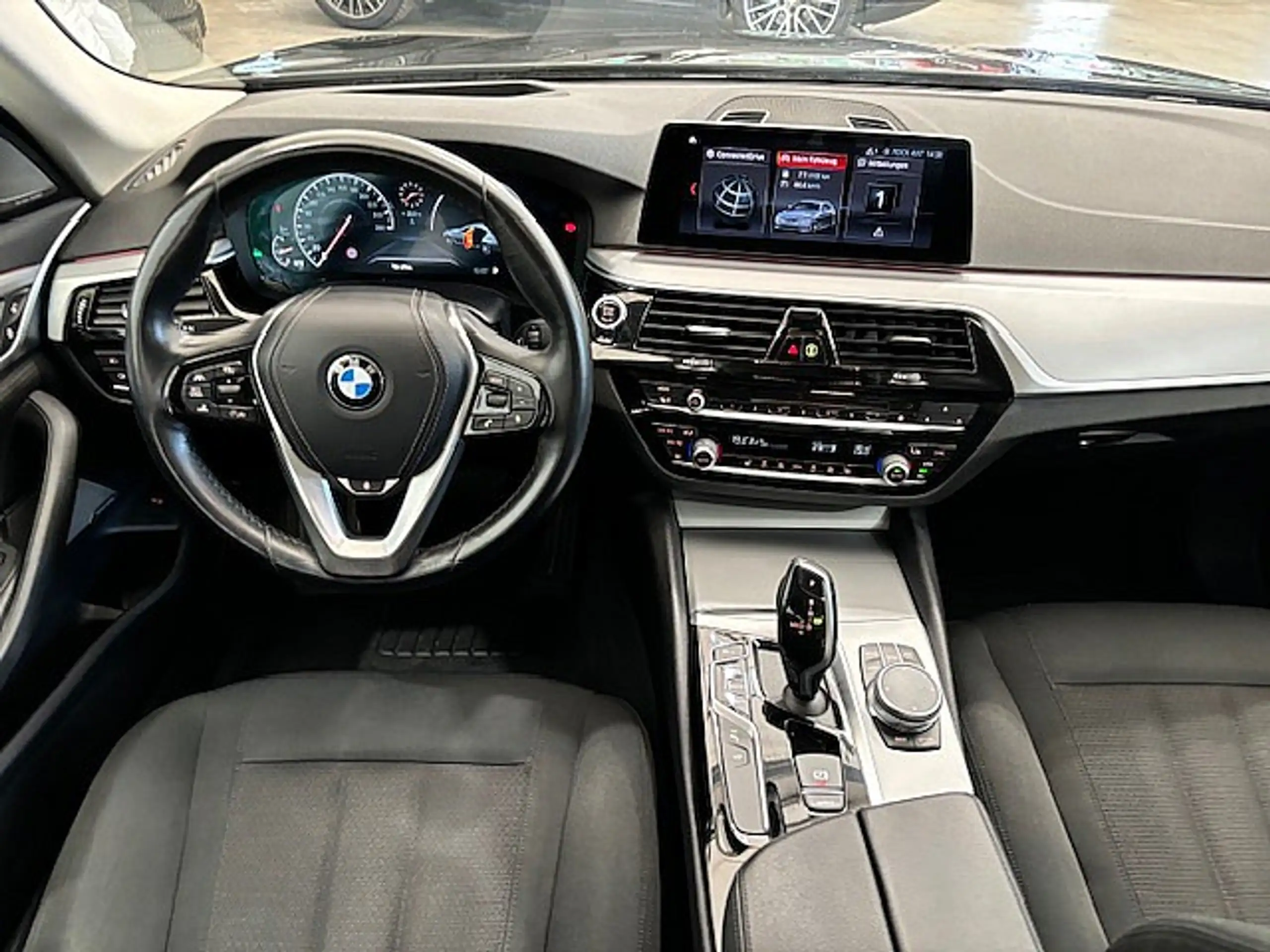 BMW - 520