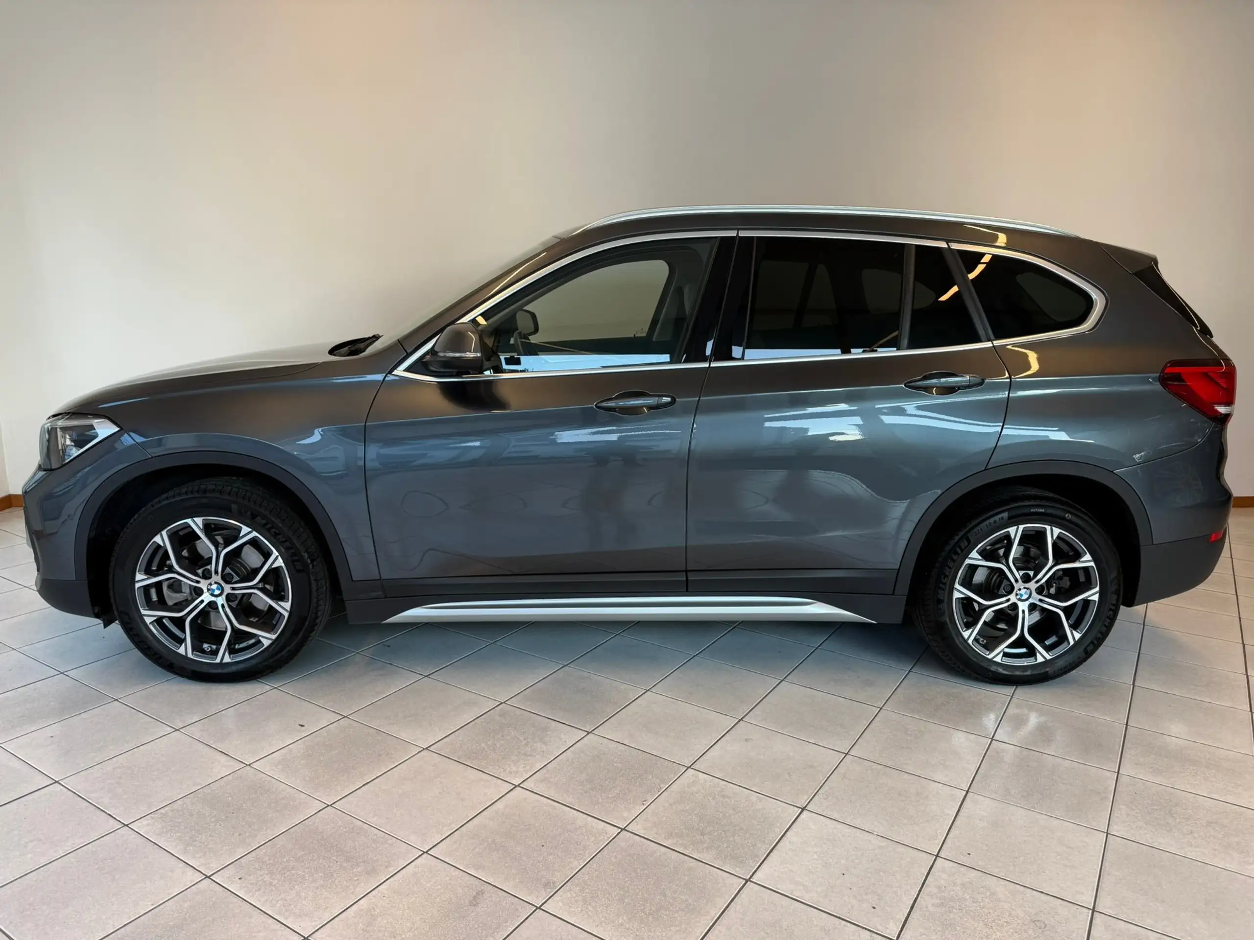 BMW - X1