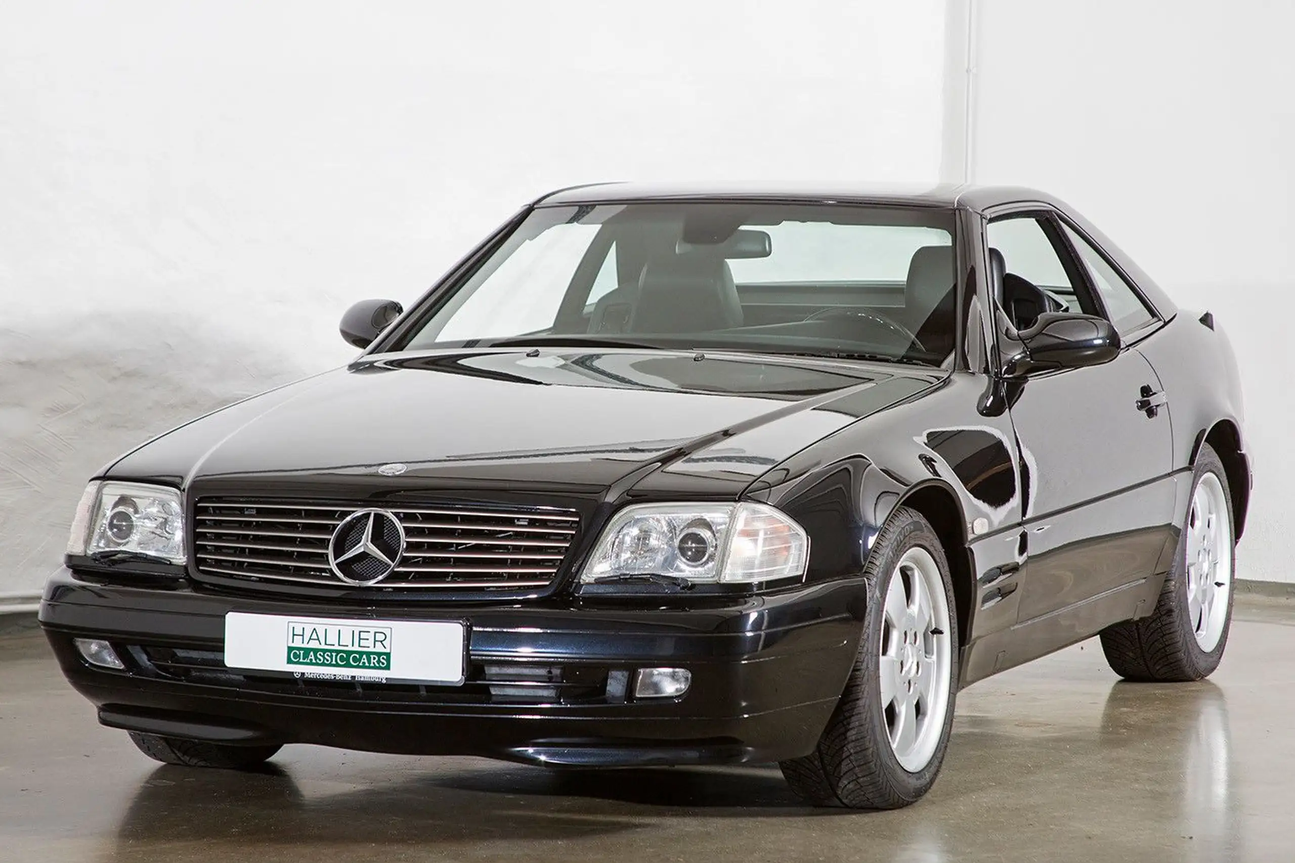 Mercedes-Benz - SL 320