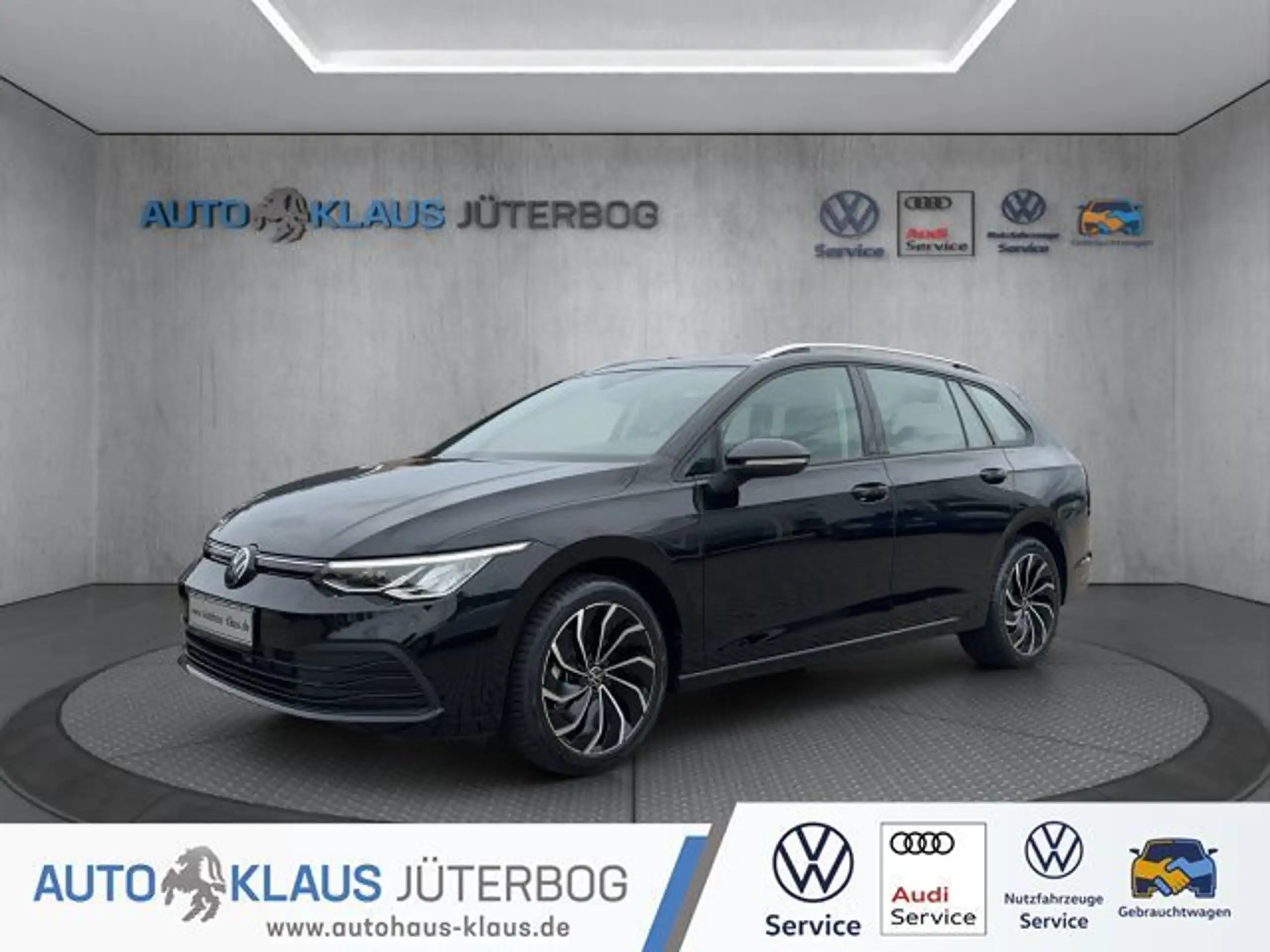 Volkswagen - Golf