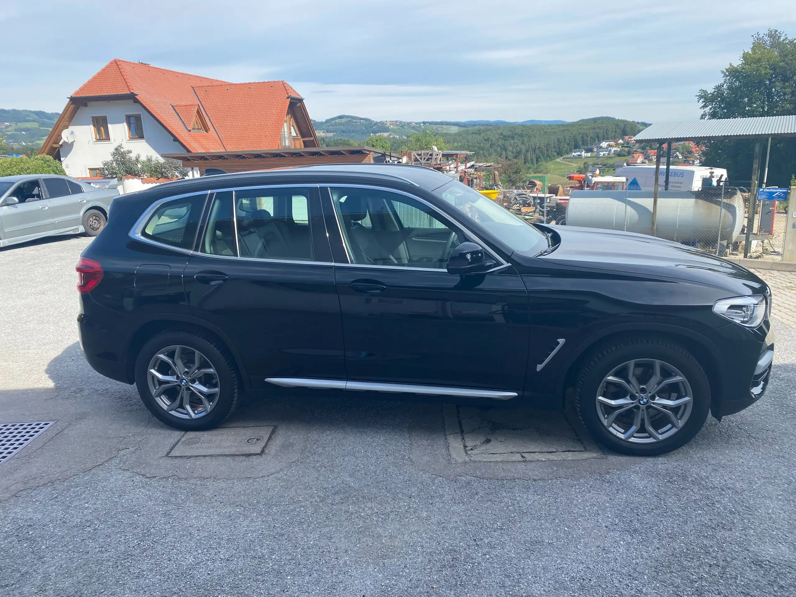 BMW - X3