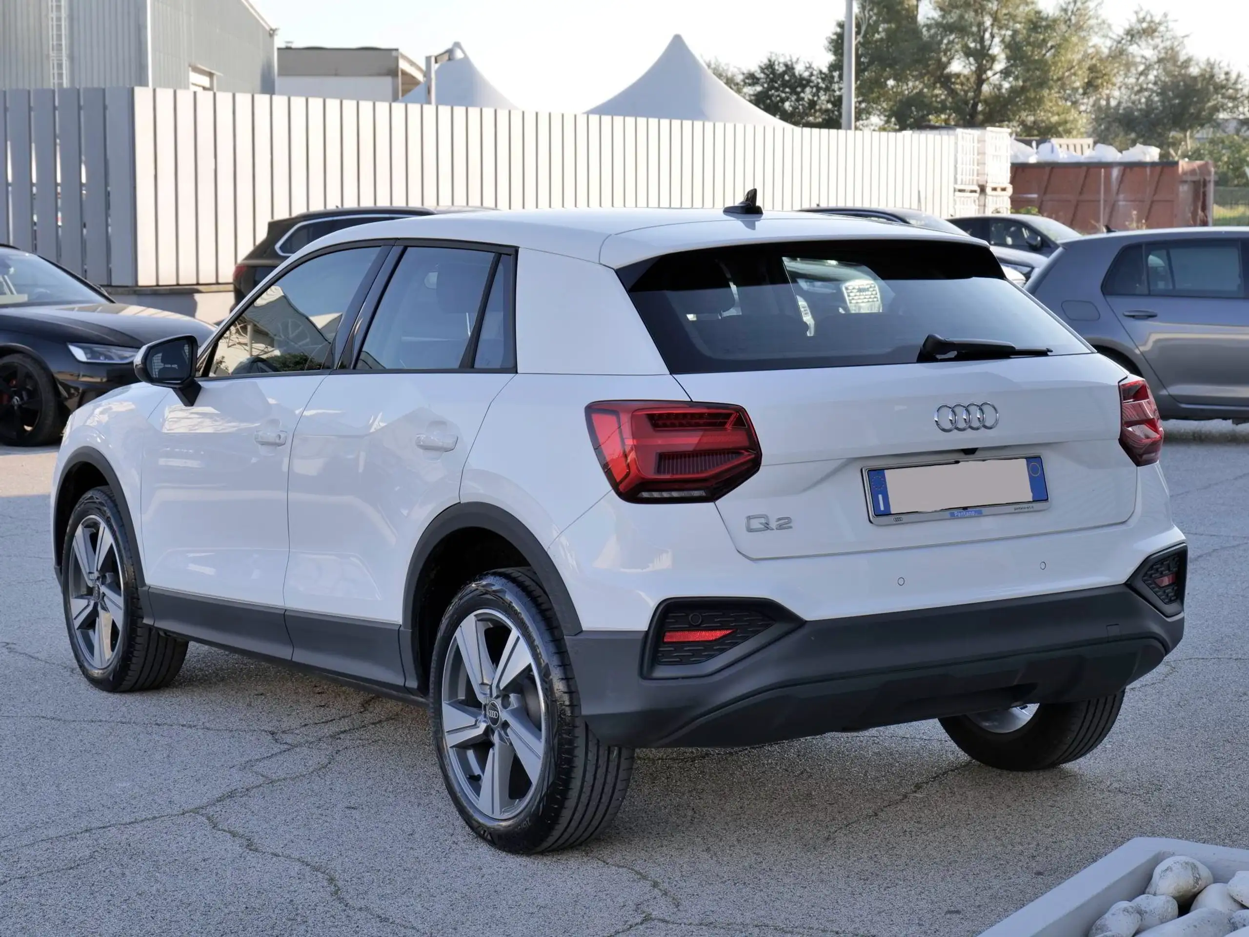 Audi - Q2