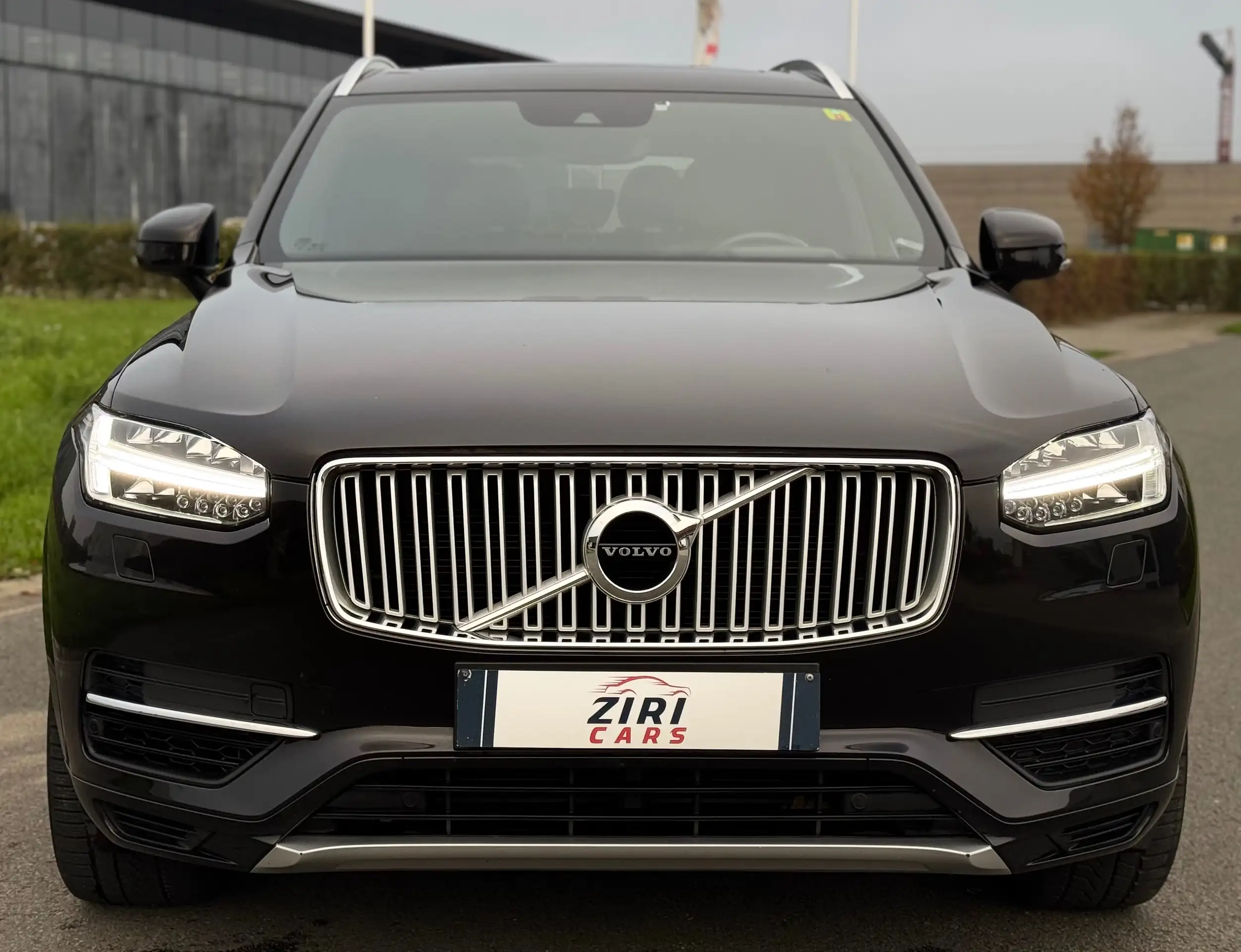 Volvo - XC90