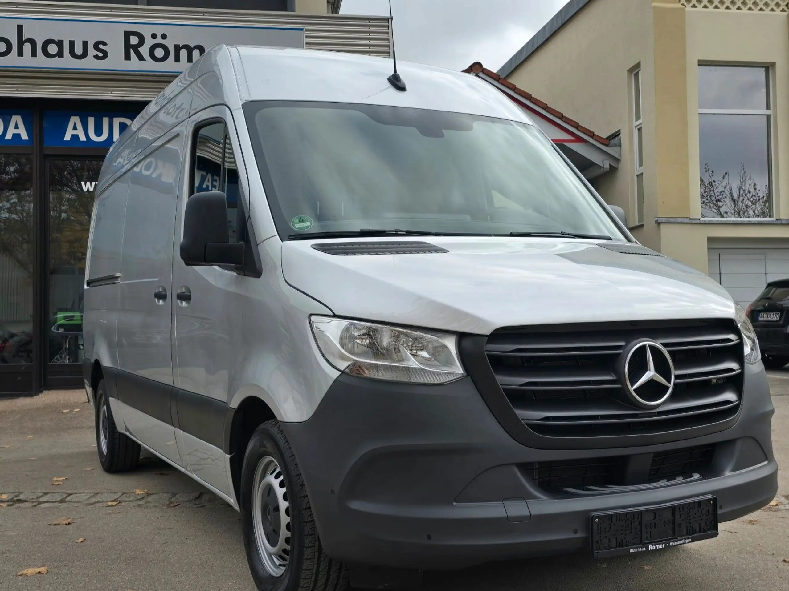 Mercedes-Benz - Sprinter