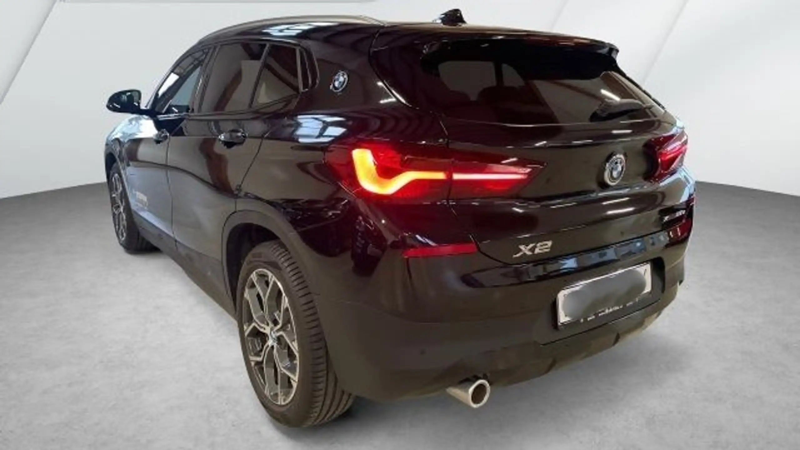 BMW - X2