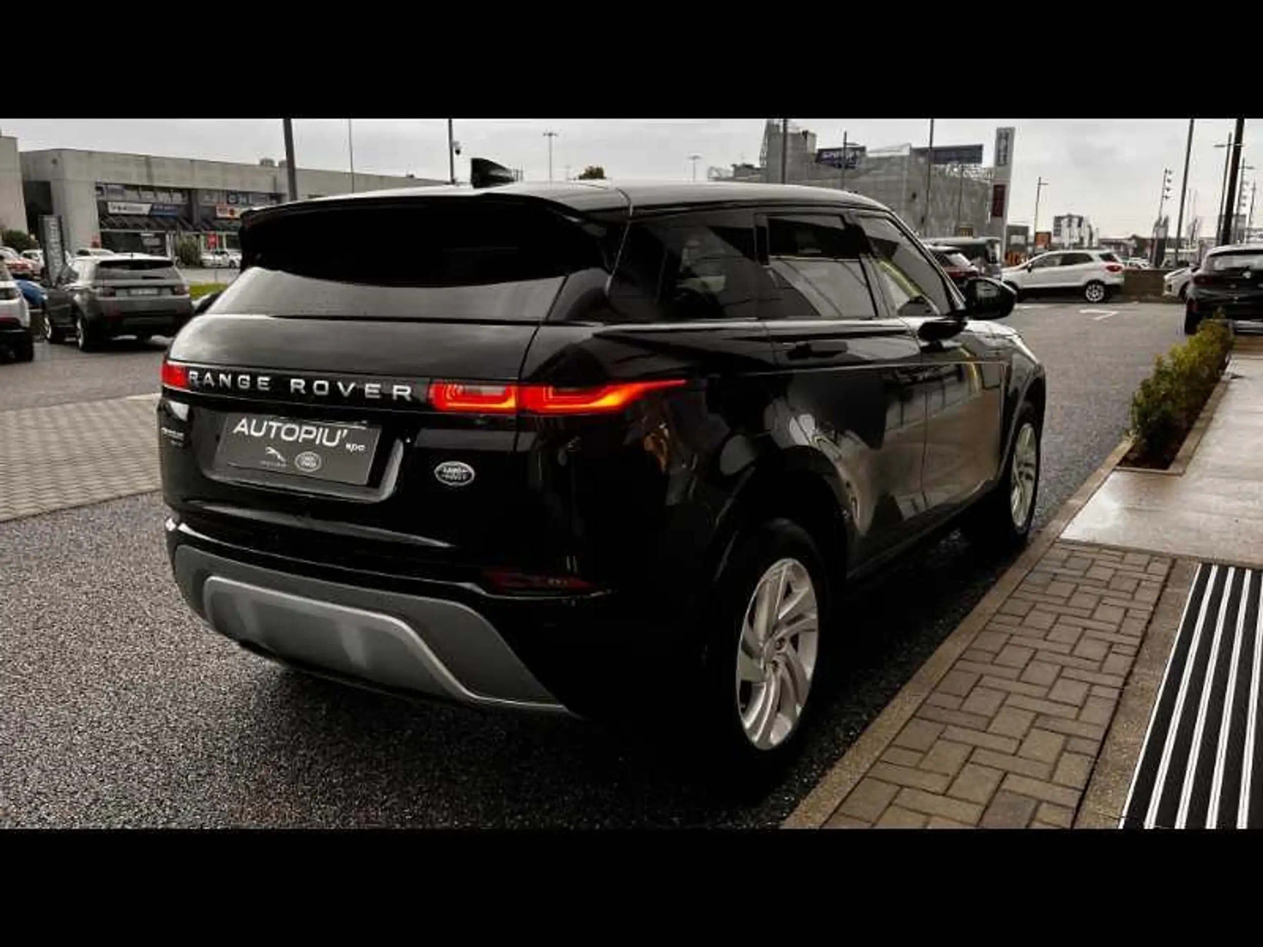 Land Rover - Range Rover Evoque