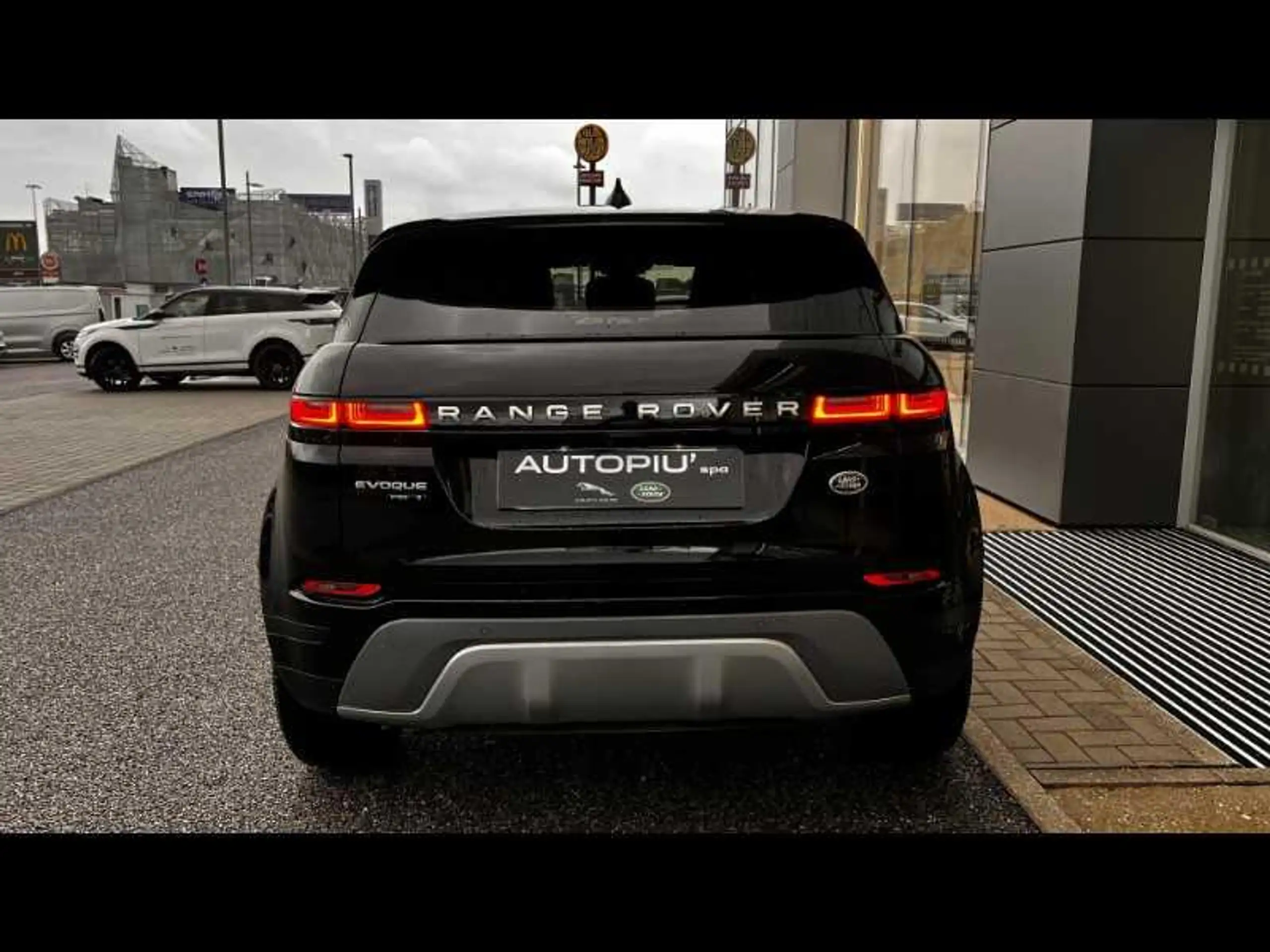 Land Rover - Range Rover Evoque