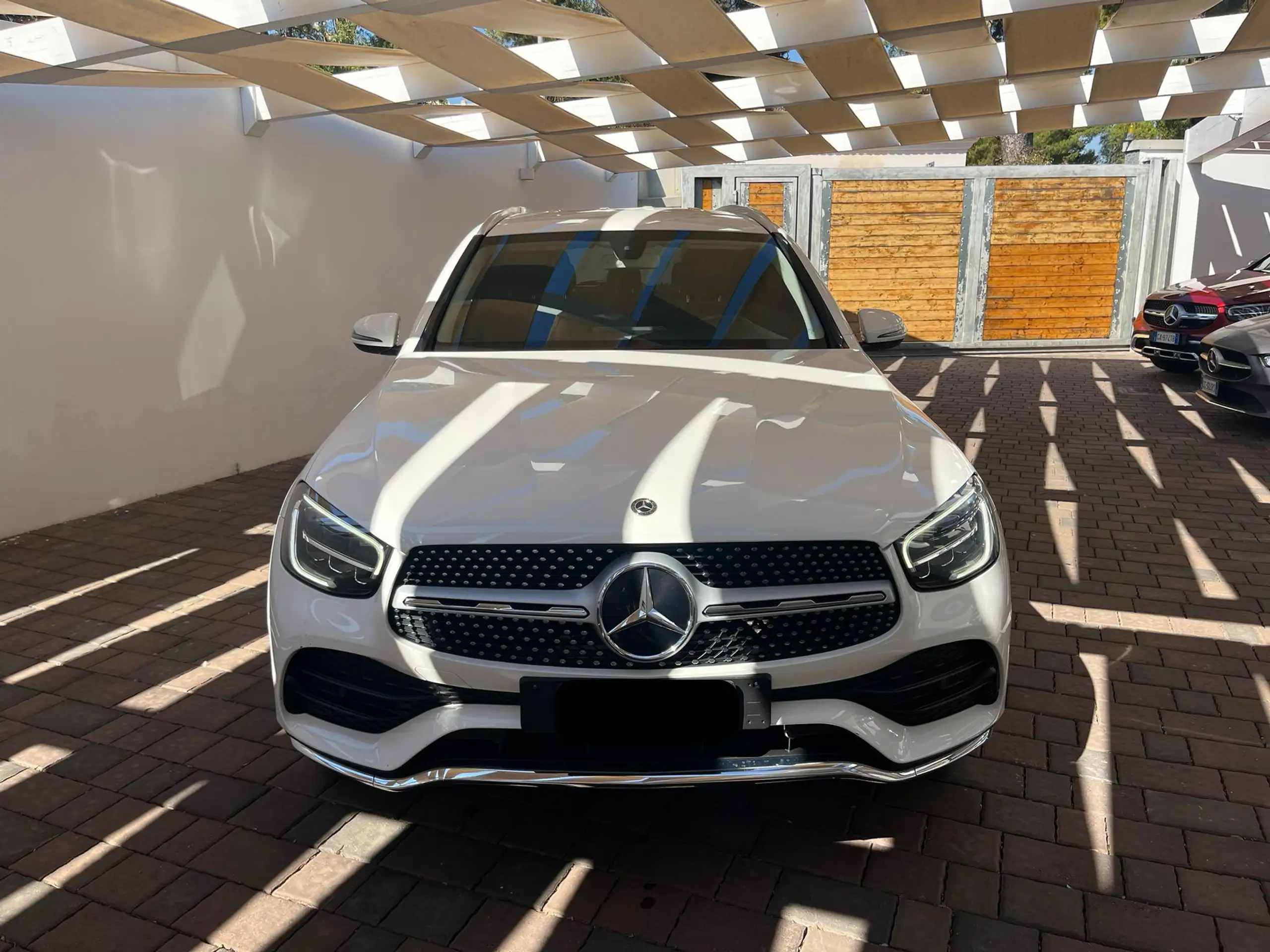 Mercedes-Benz - GLC 300