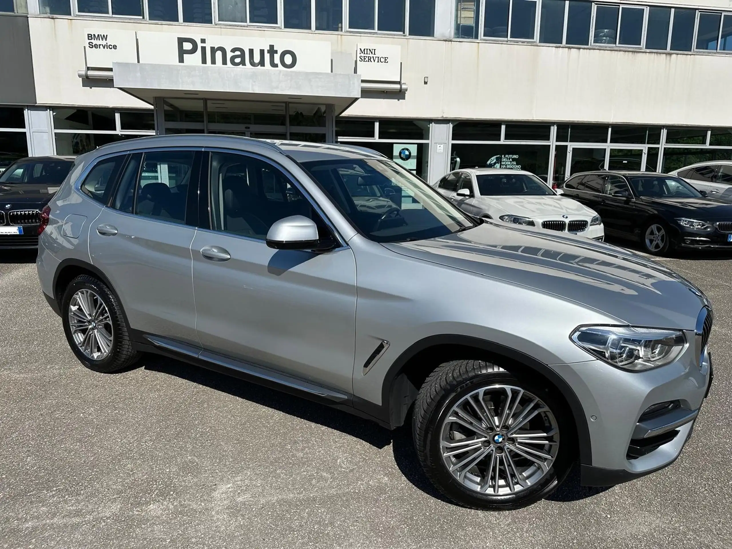 BMW - X3