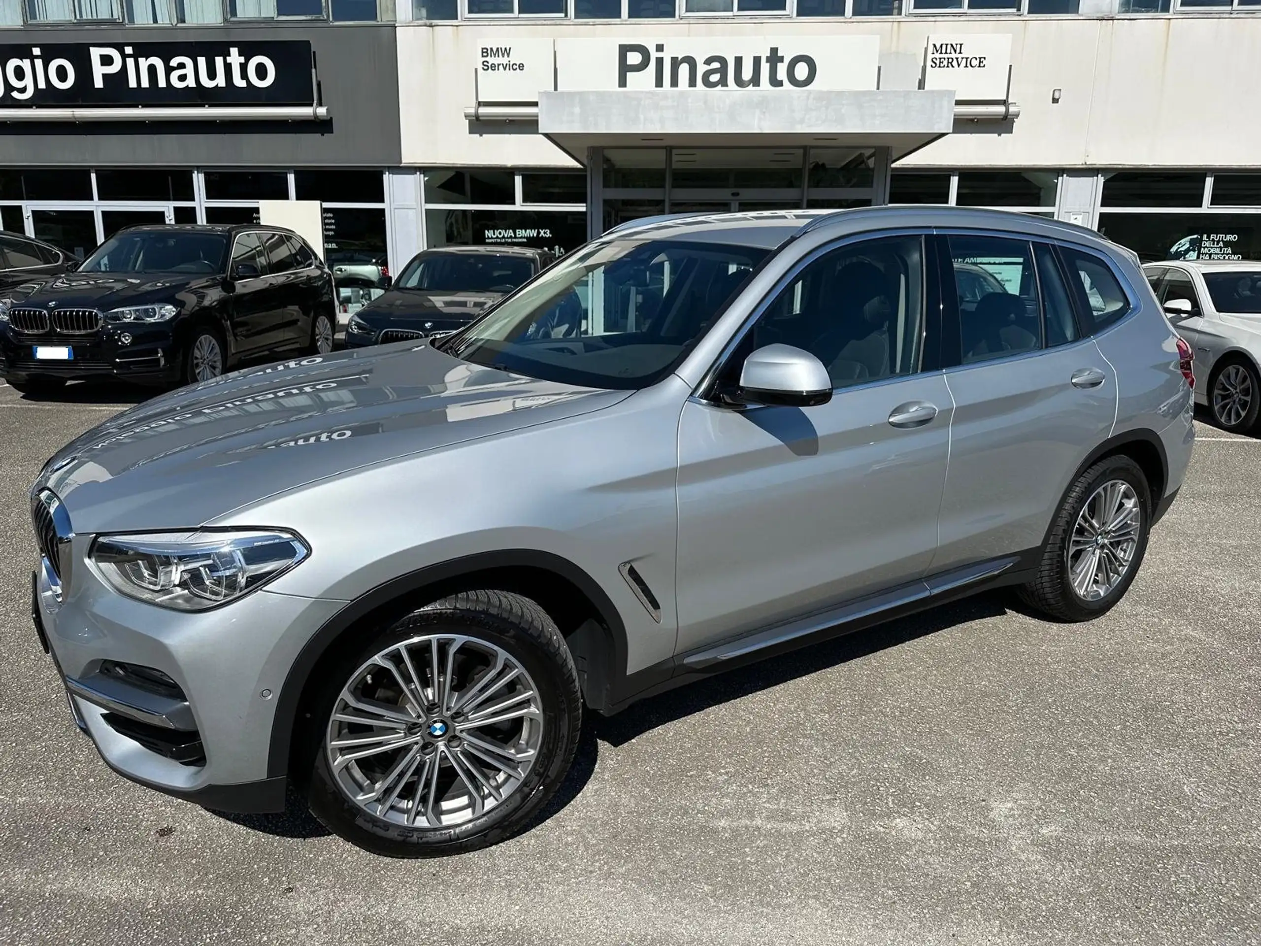 BMW - X3