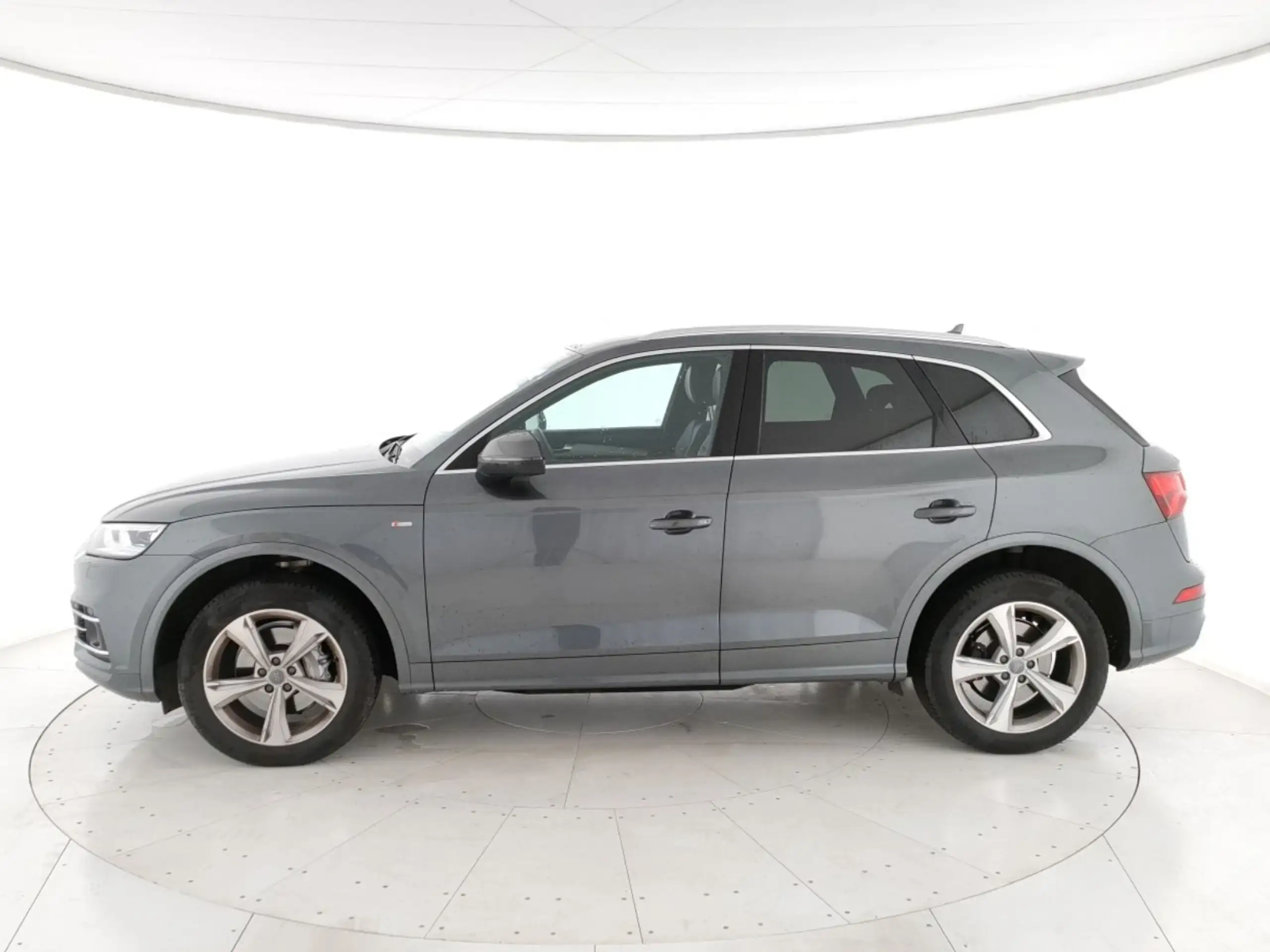 Audi - Q5