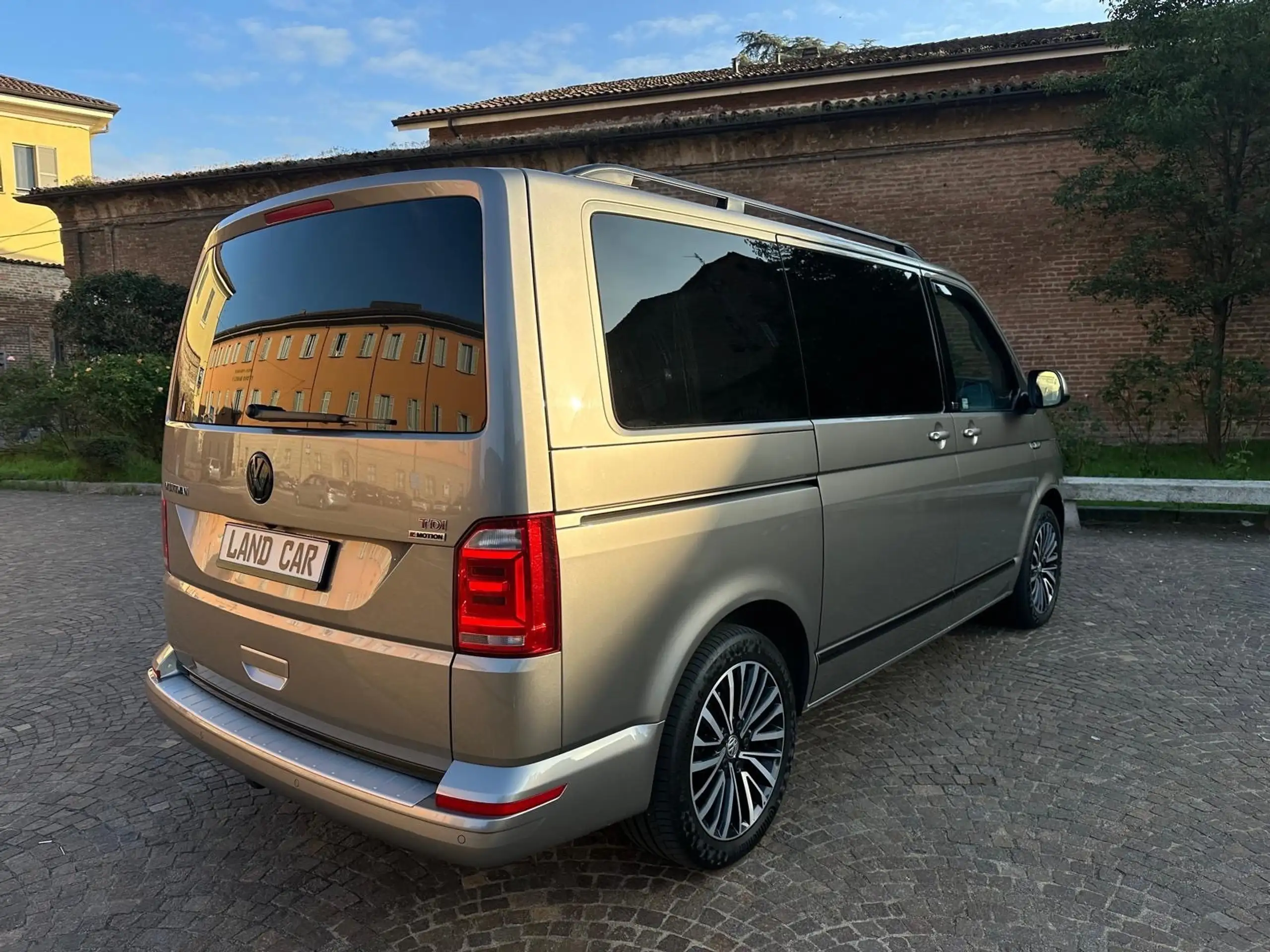 Volkswagen - T6 Multivan