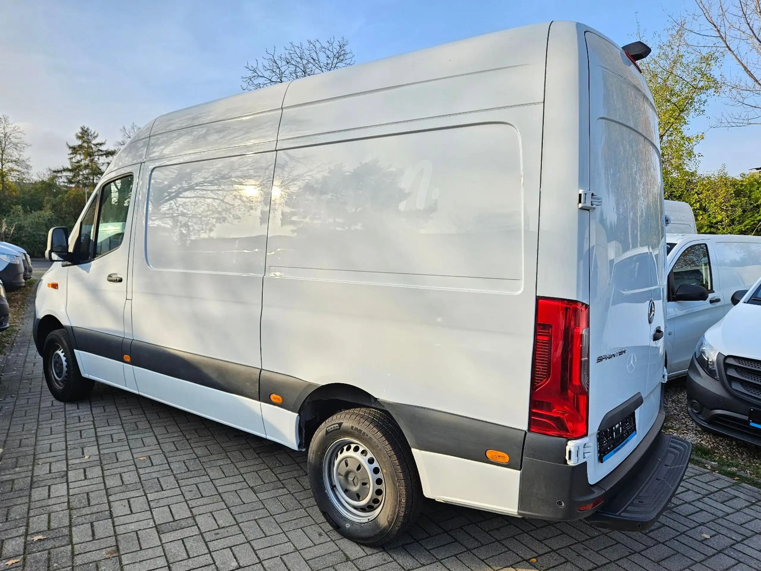 Mercedes-Benz - Sprinter