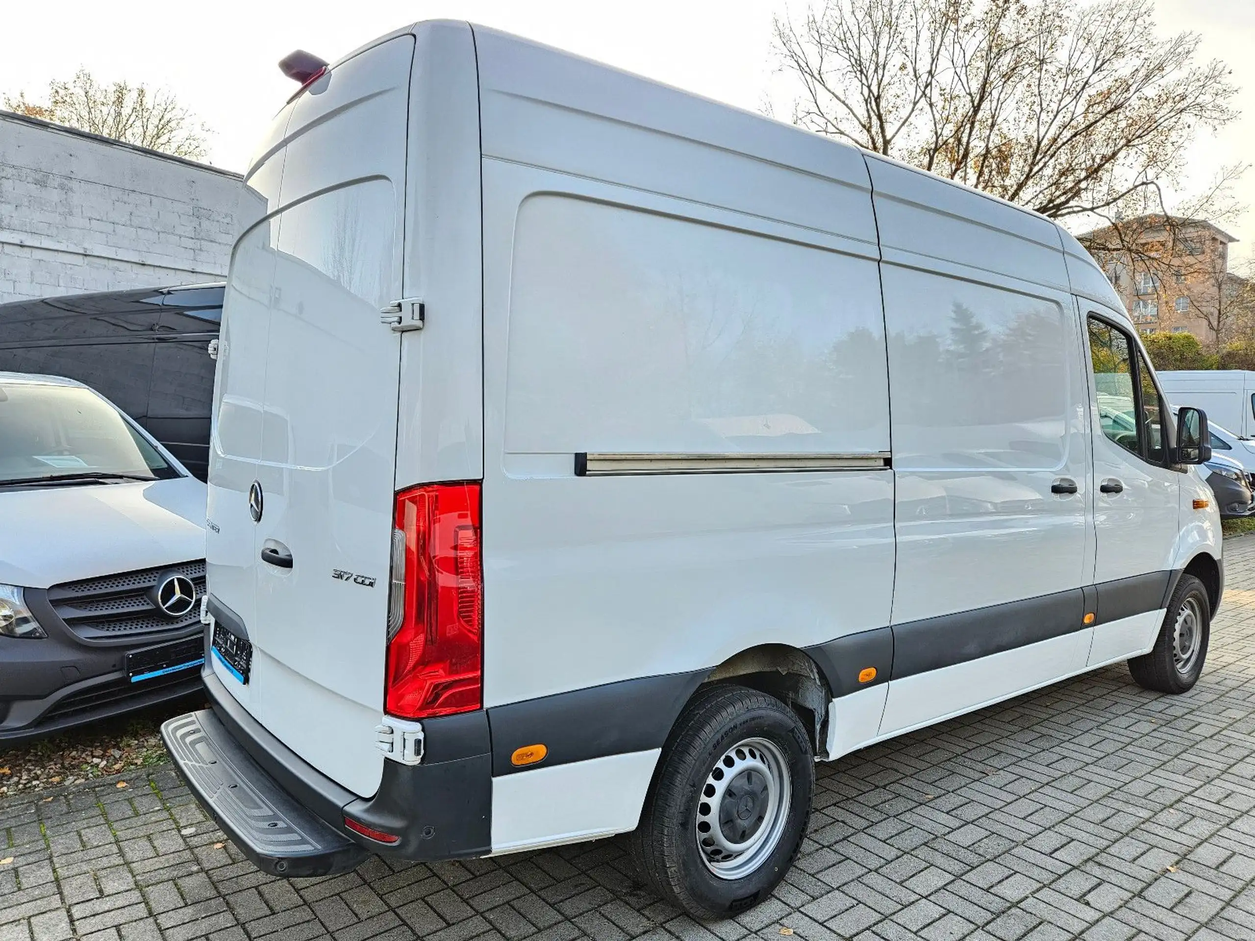 Mercedes-Benz - Sprinter