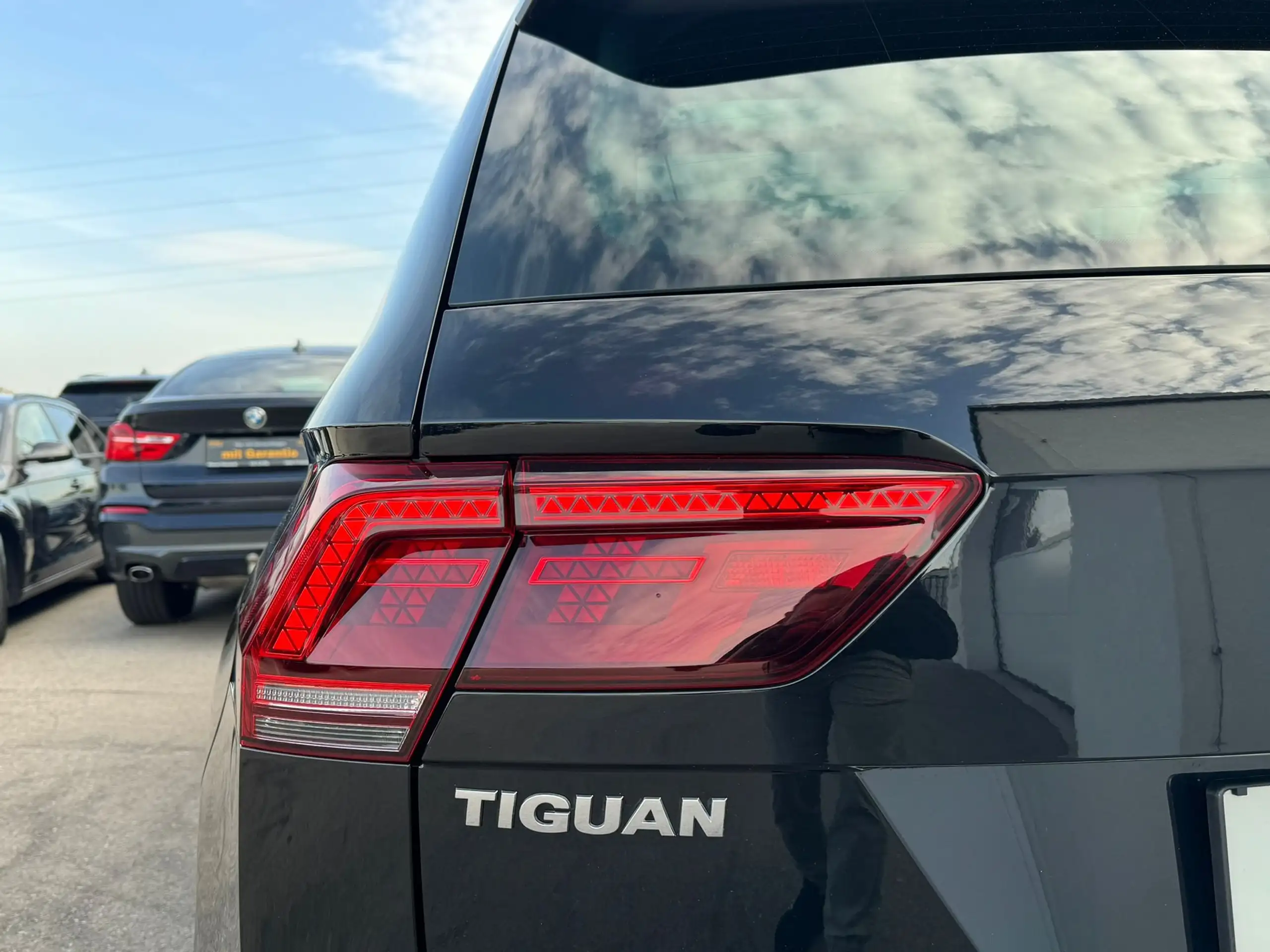 Volkswagen - Tiguan