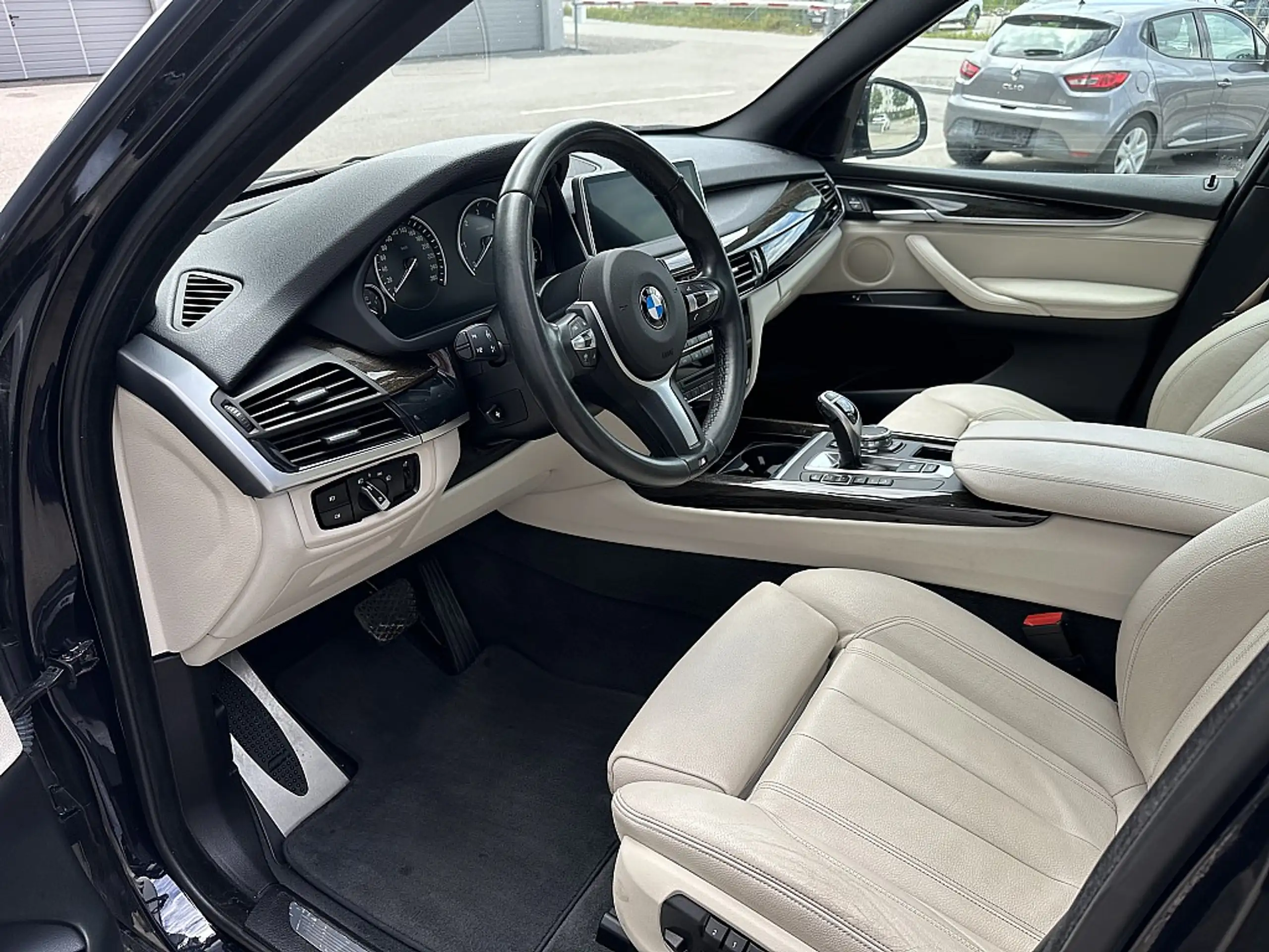 BMW - X5