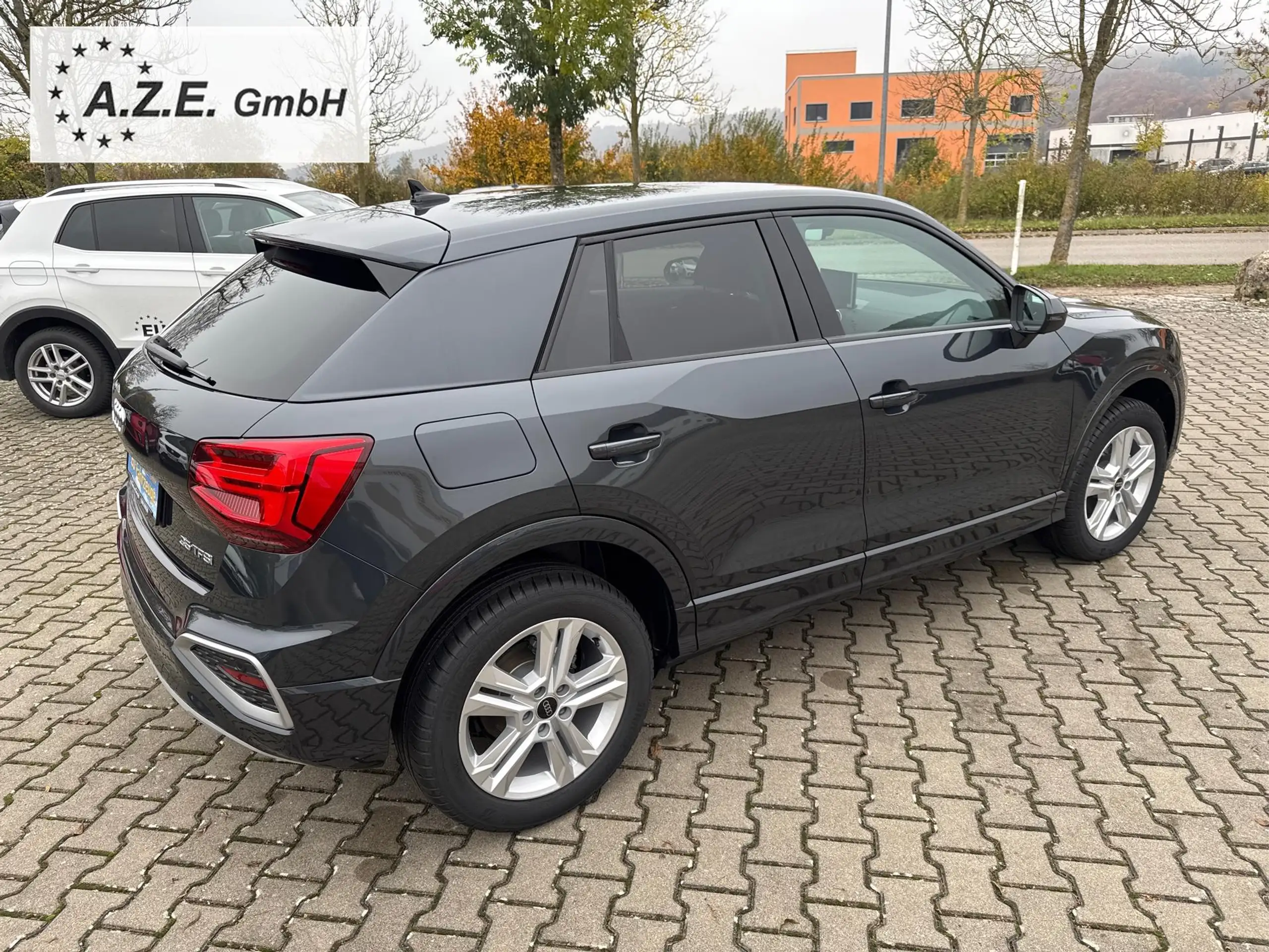 Audi - Q2