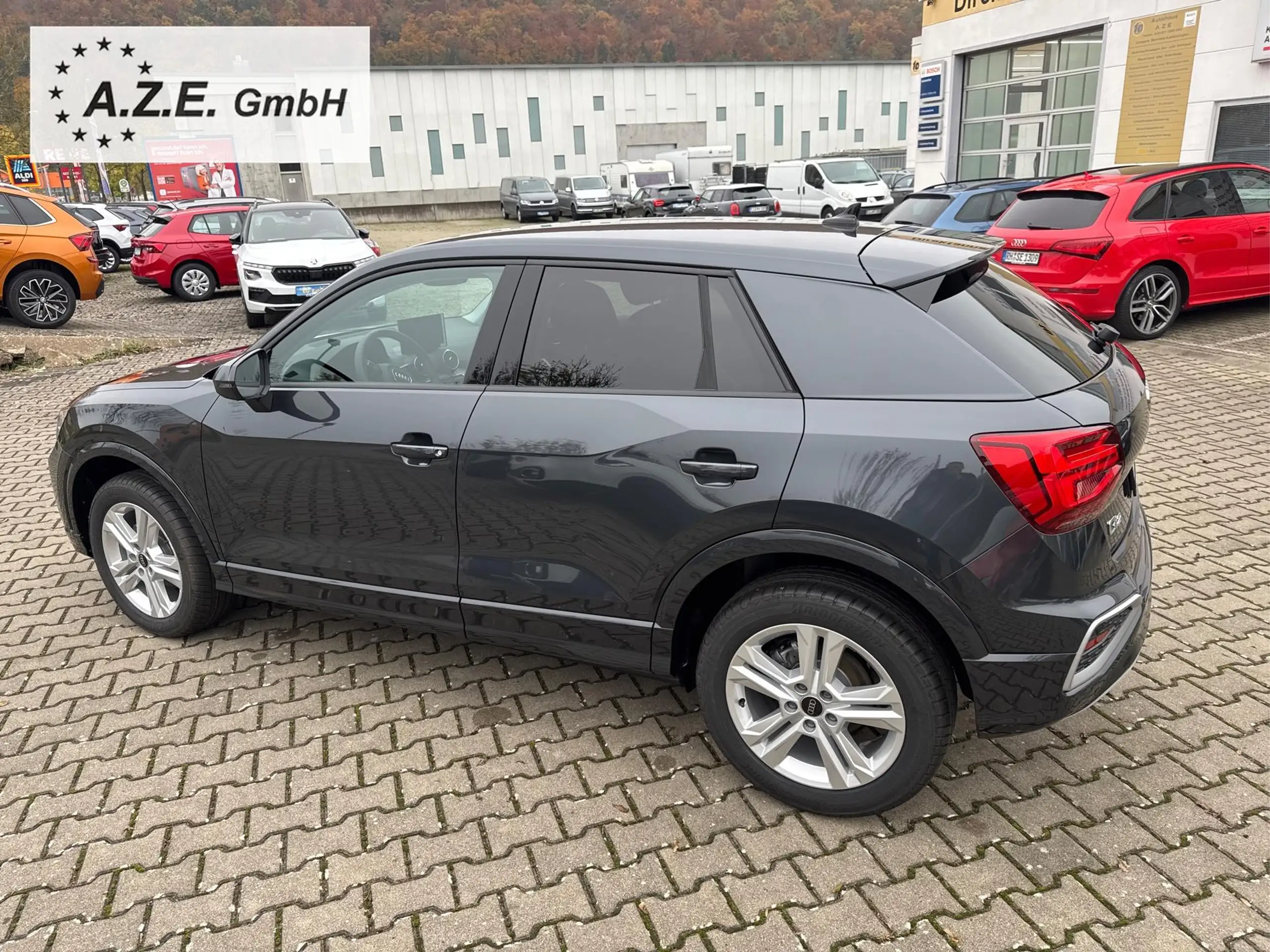 Audi - Q2