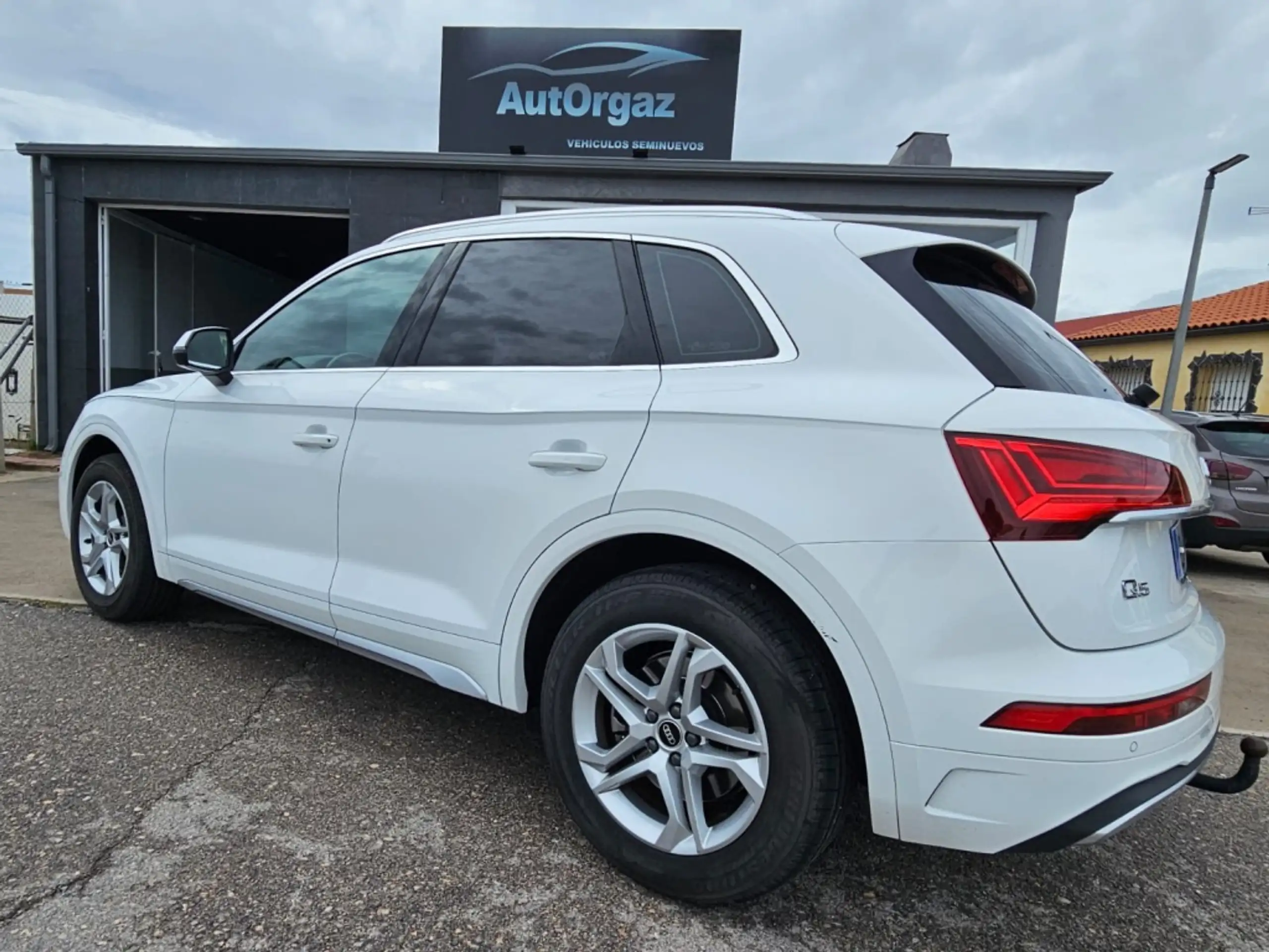 Audi - Q5