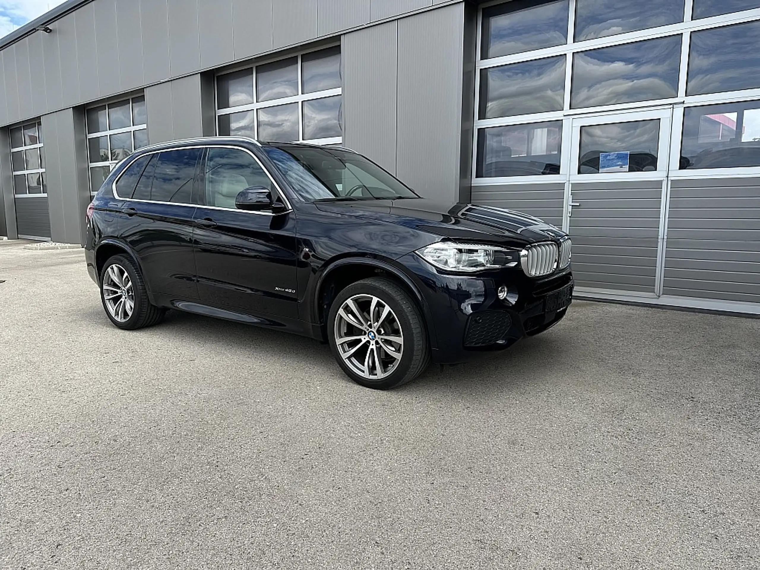 BMW - X5