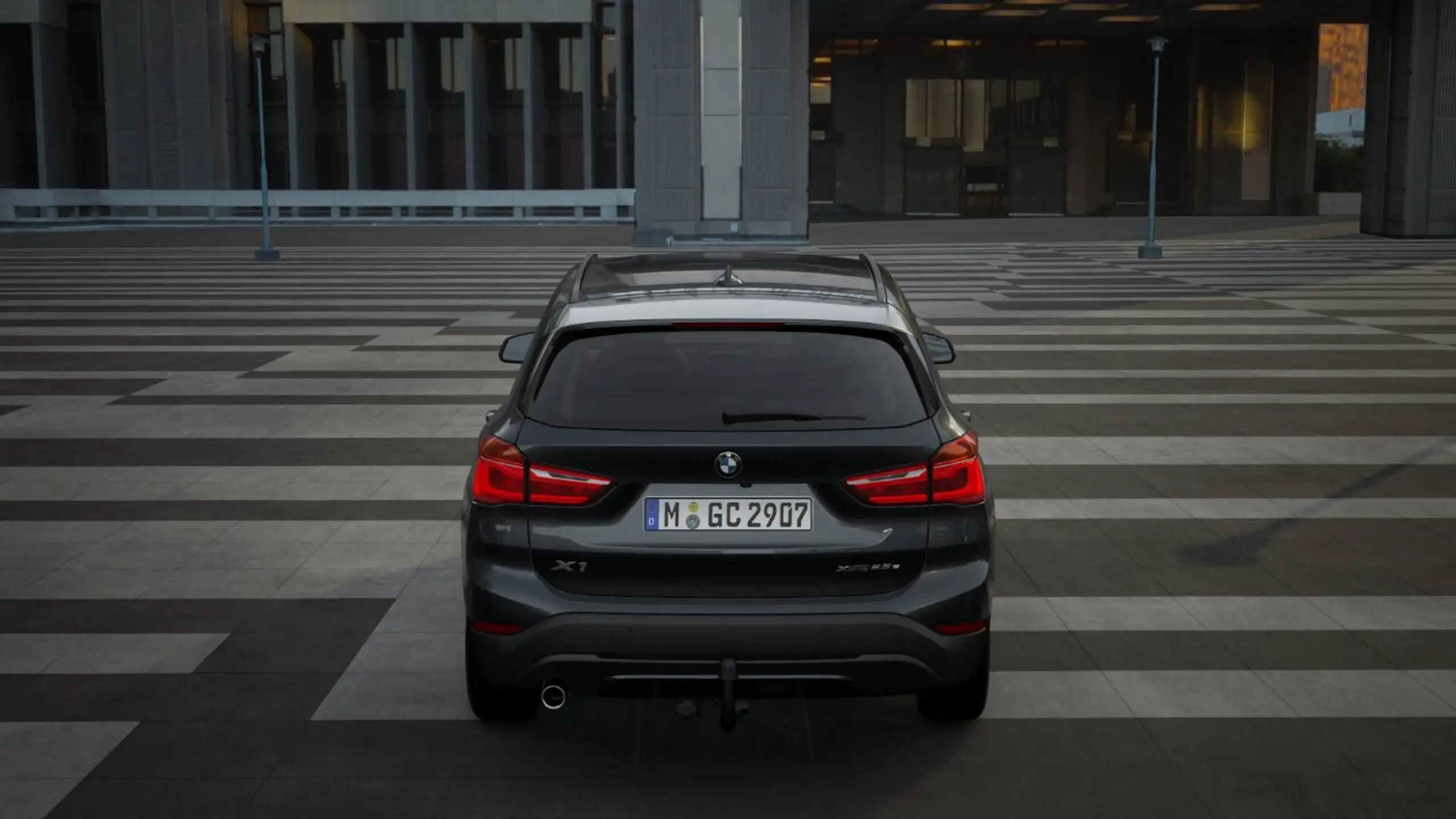 BMW - X1