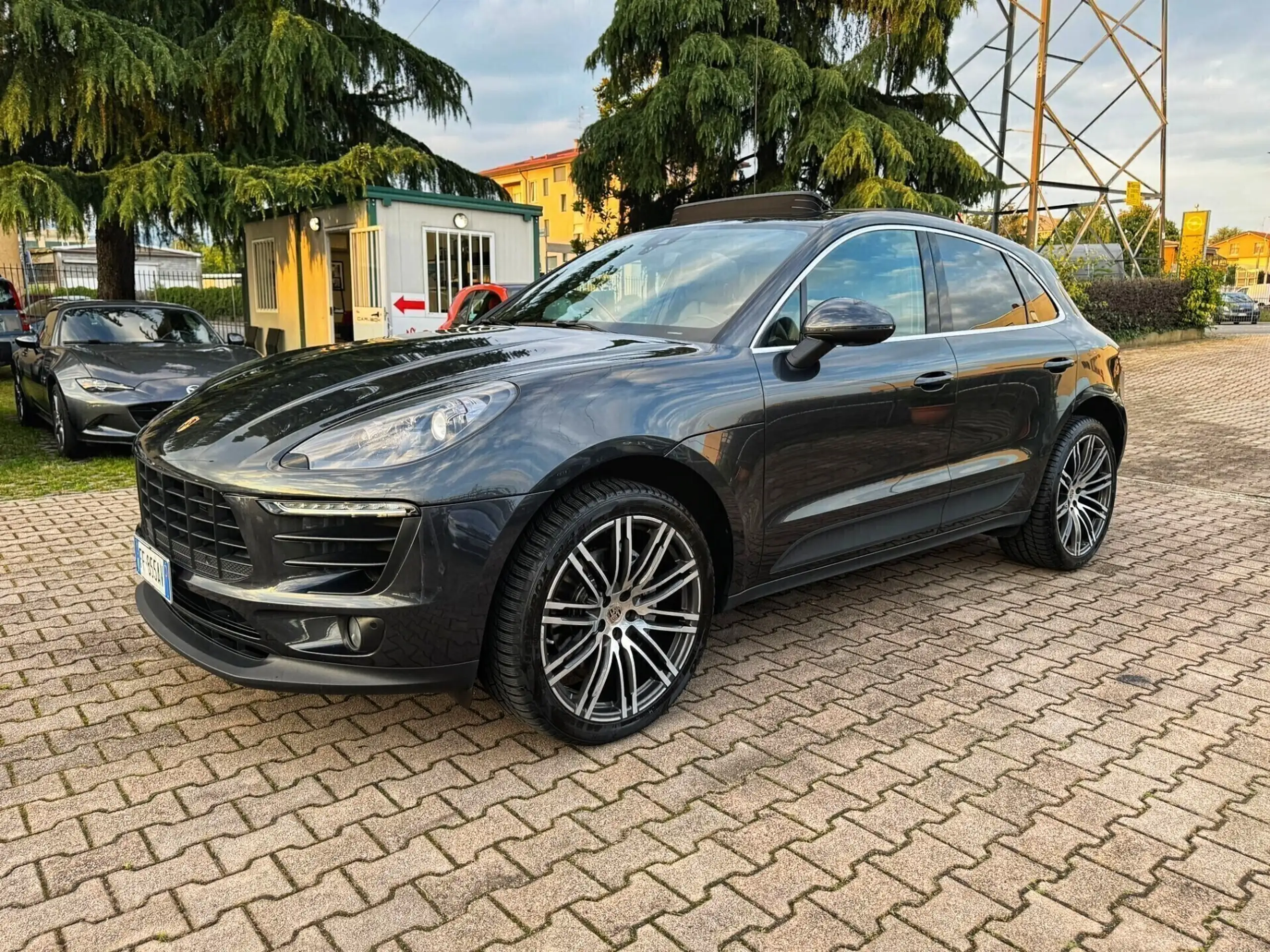 Porsche Macan 2016