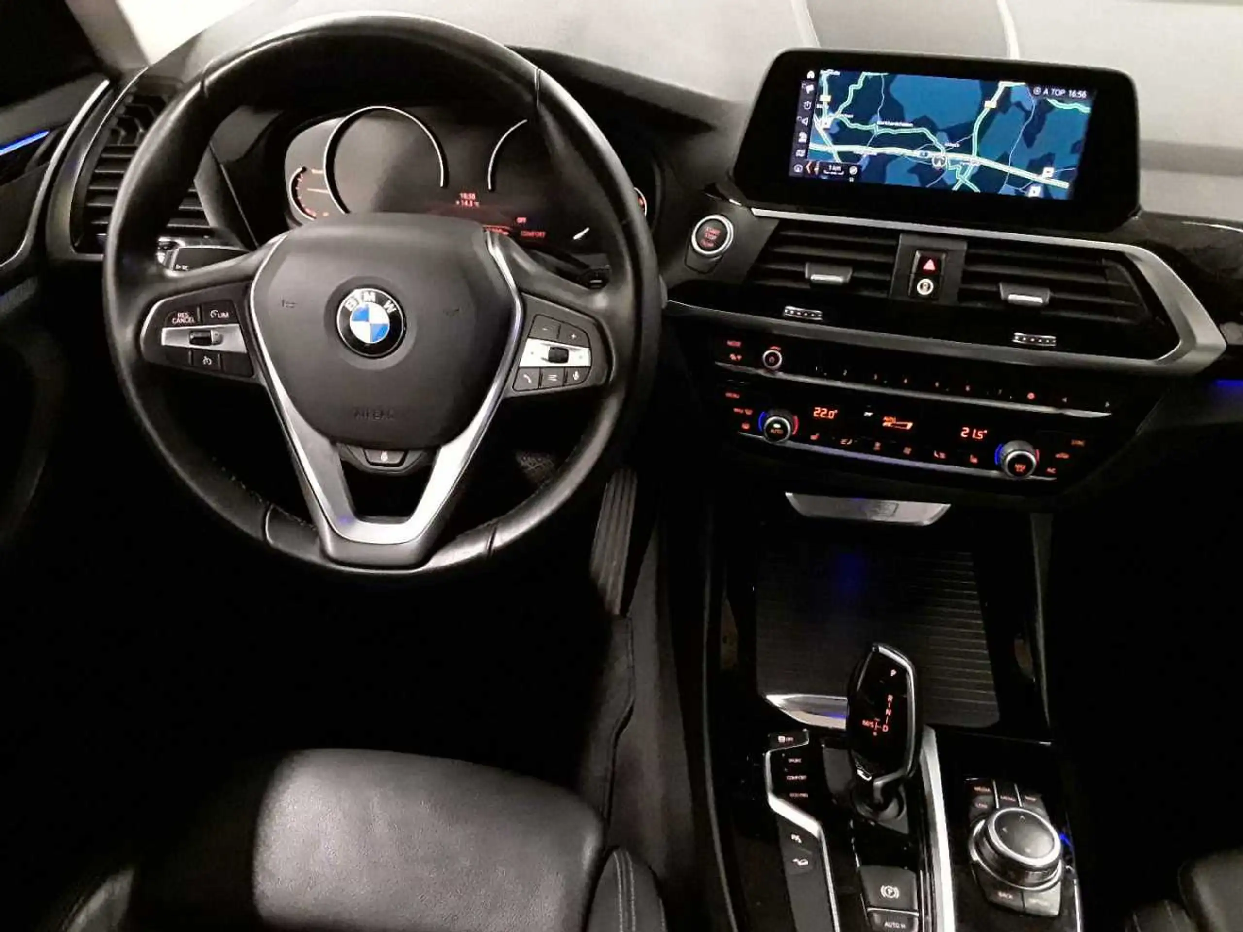 BMW - X3