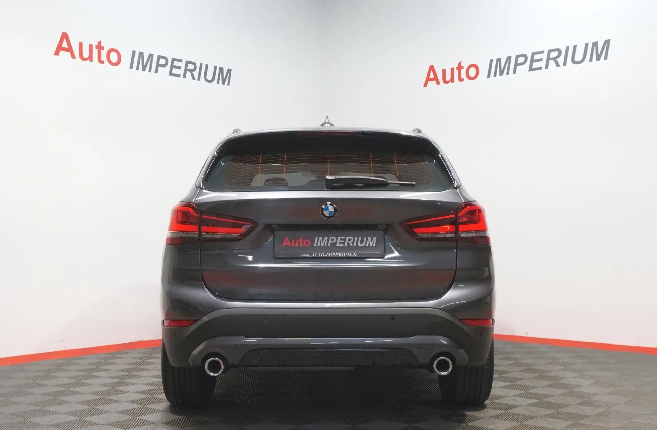 BMW - X1