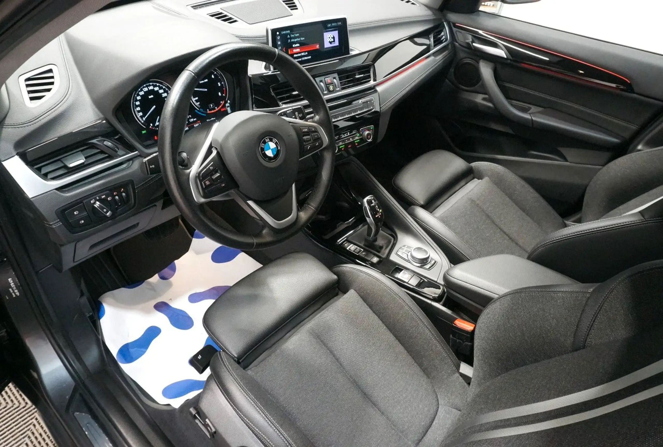 BMW - X1