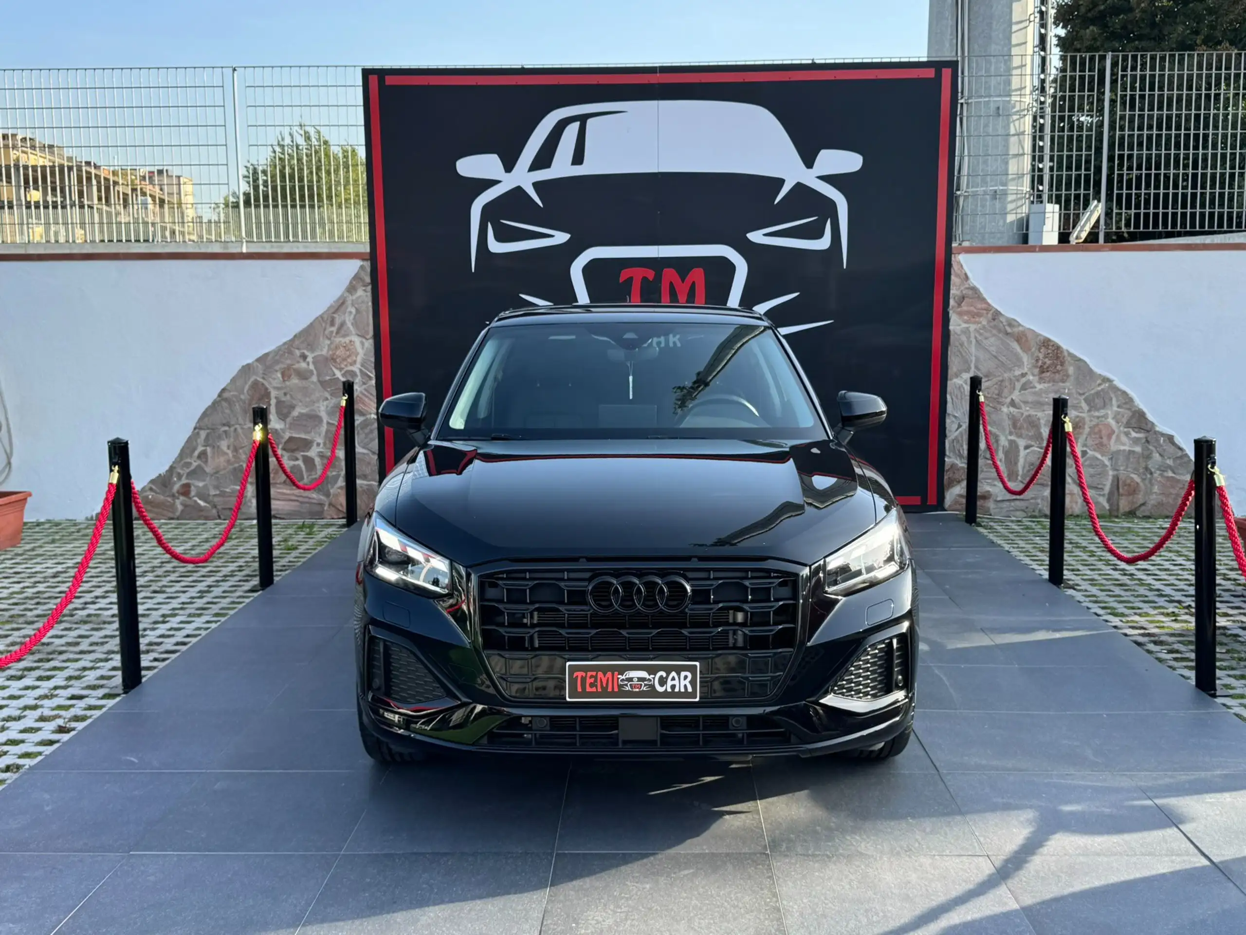 Audi - Q2