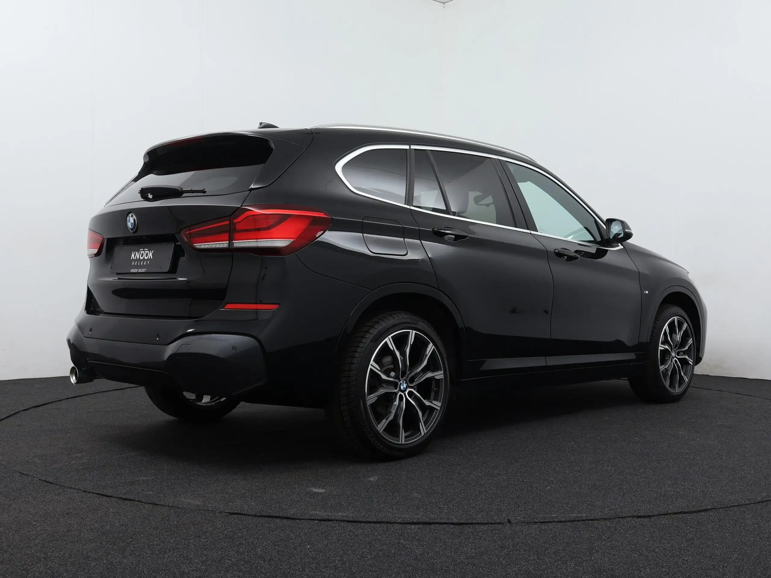 BMW - X1