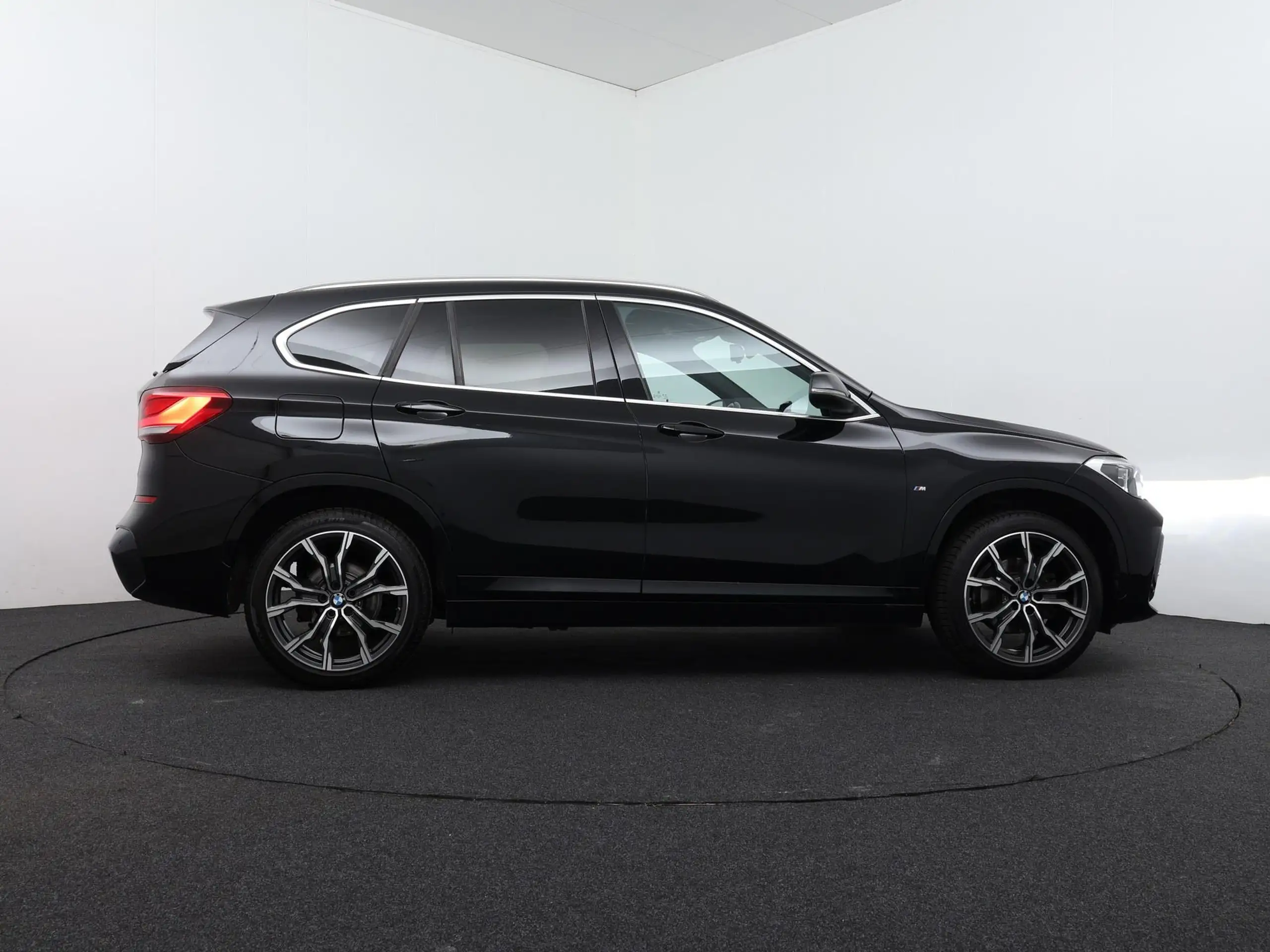 BMW - X1