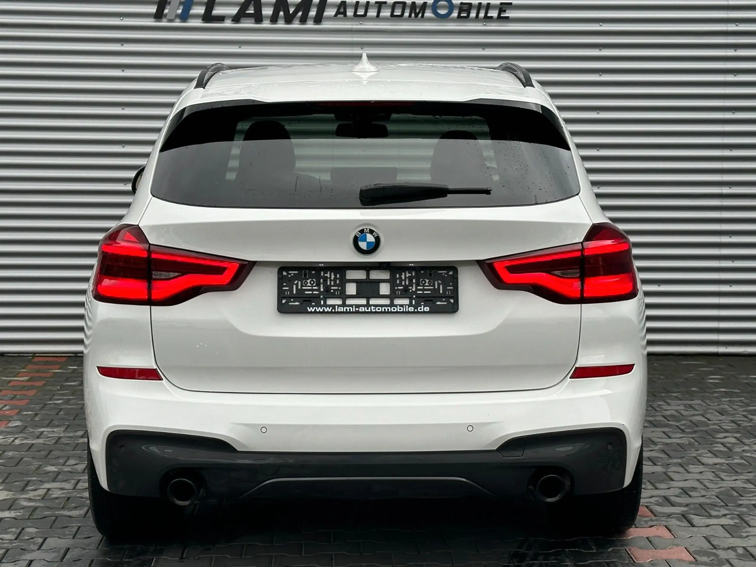 BMW - X3