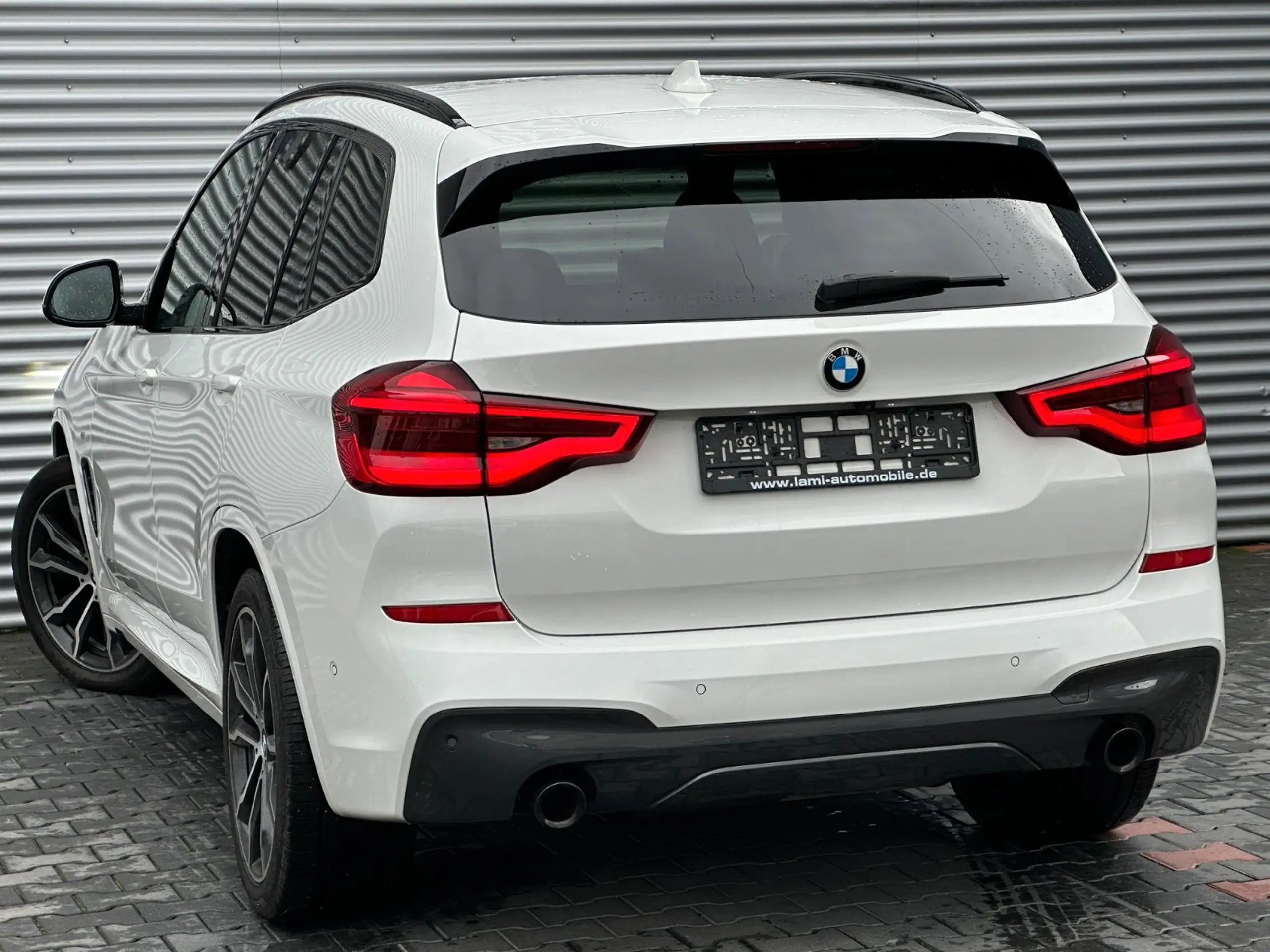 BMW - X3