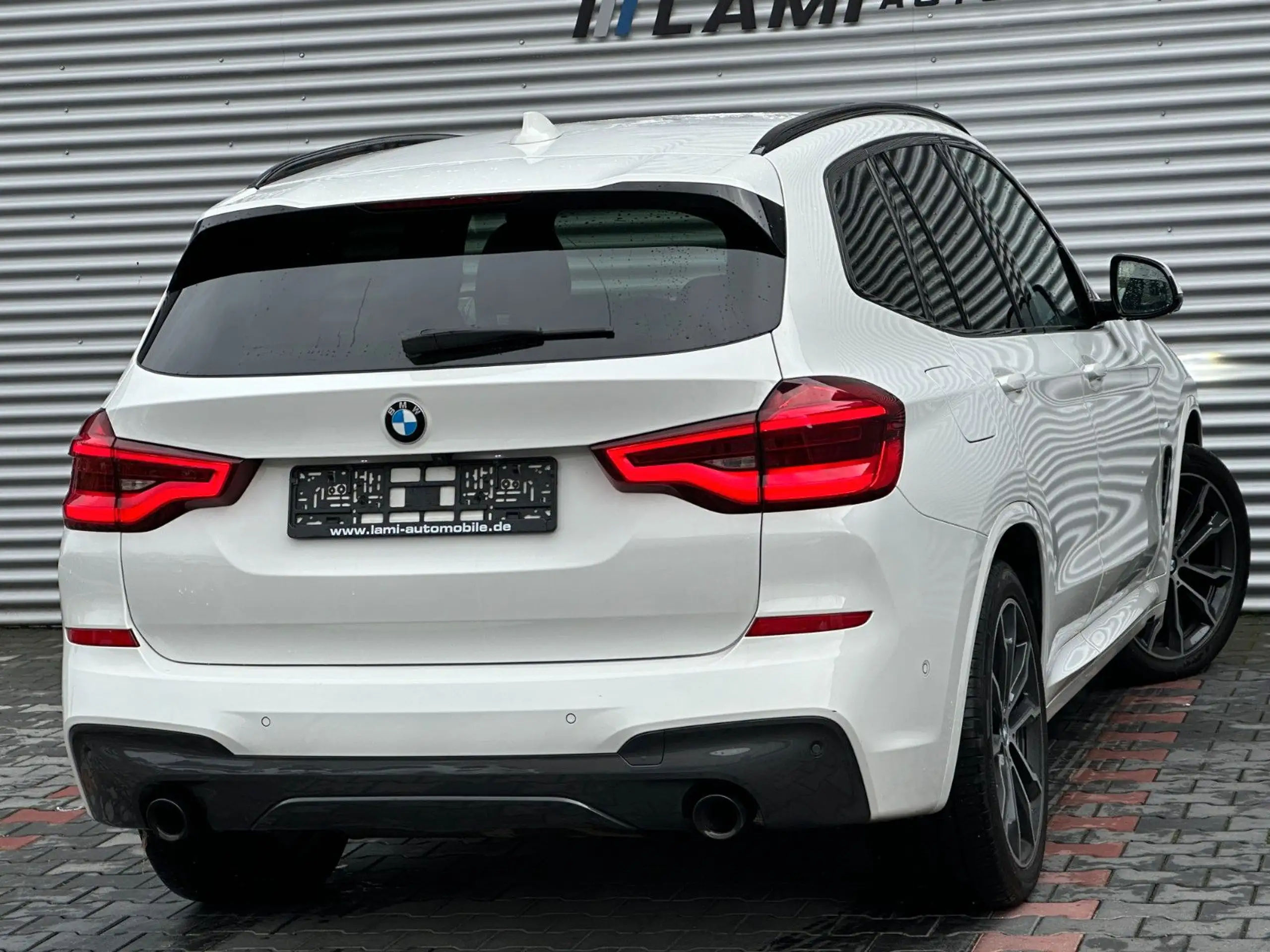 BMW - X3