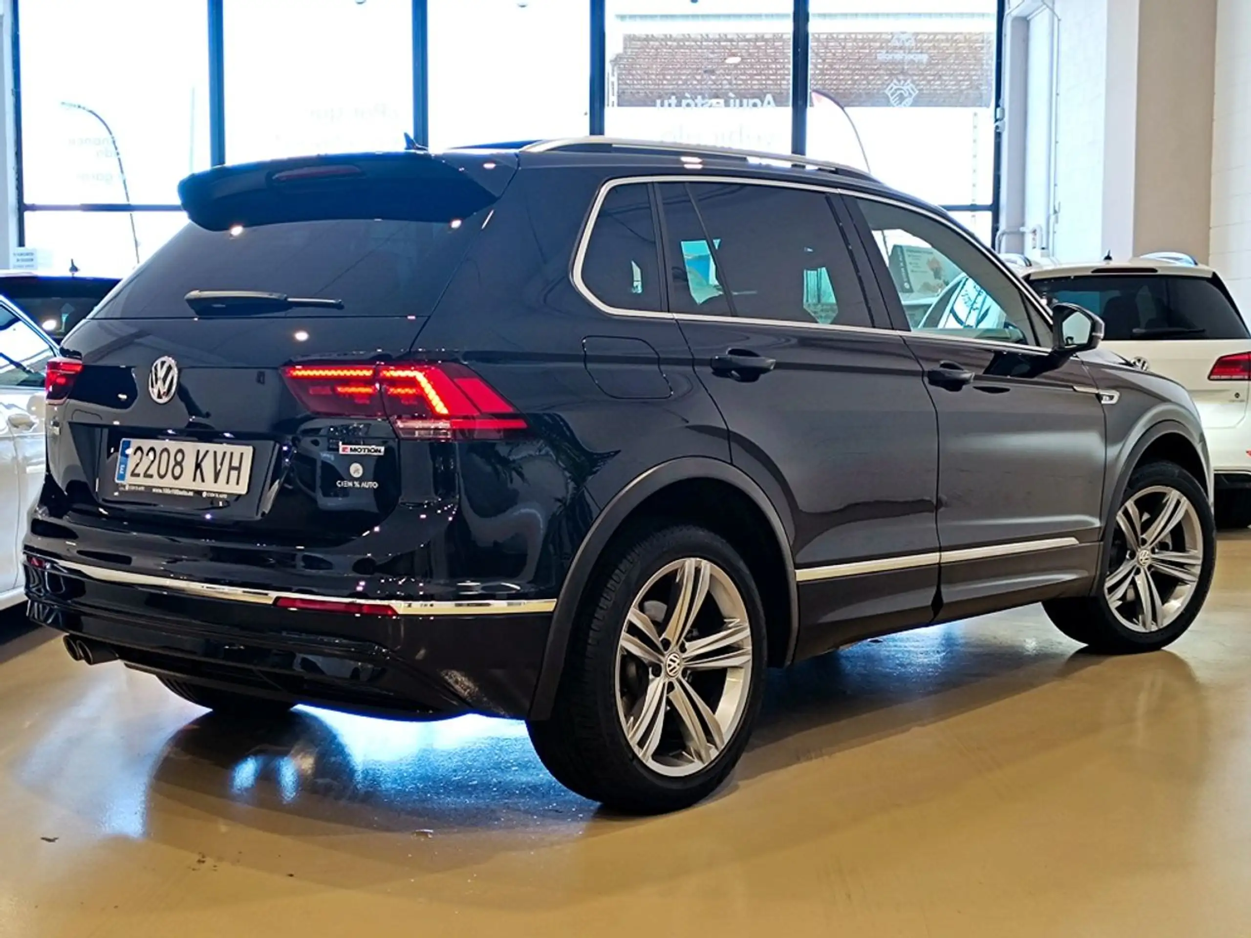 Volkswagen - Tiguan