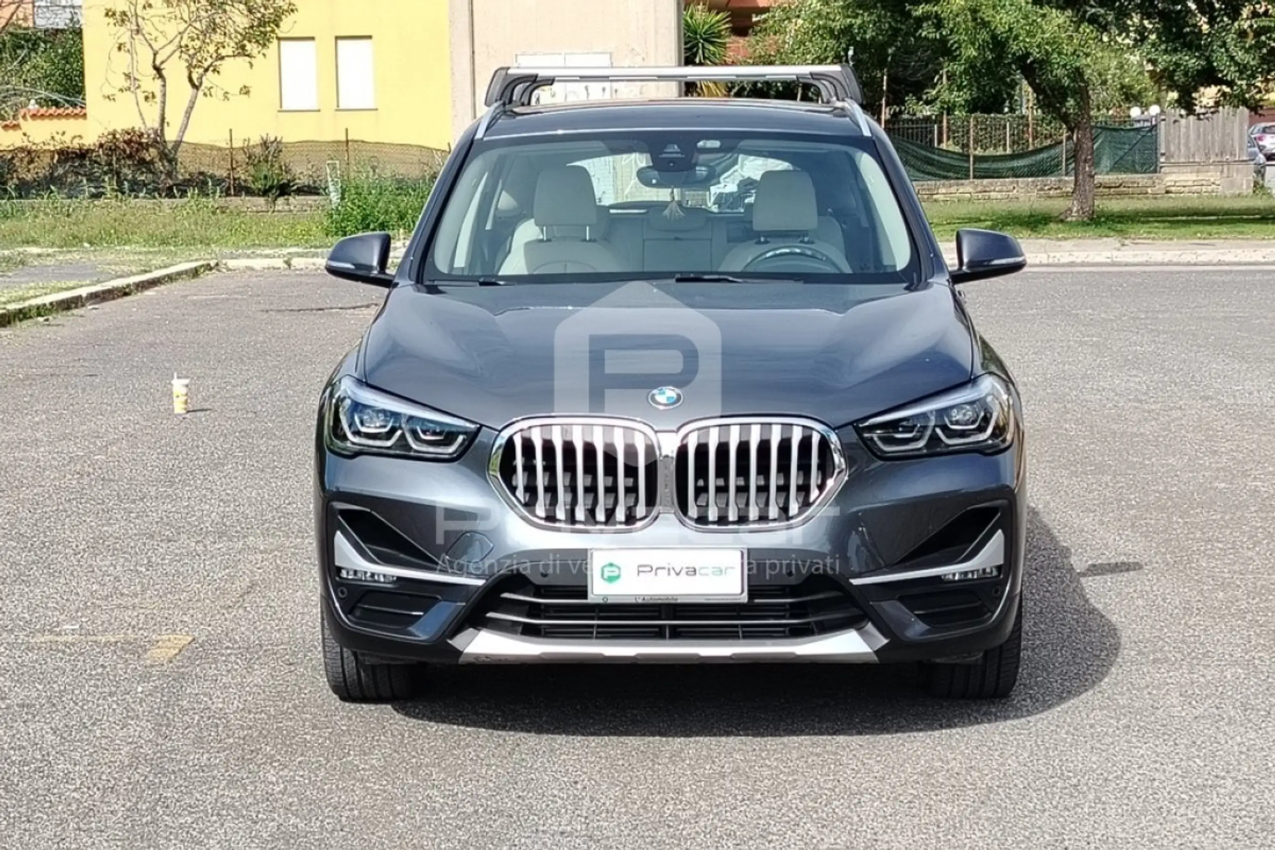 BMW - X1