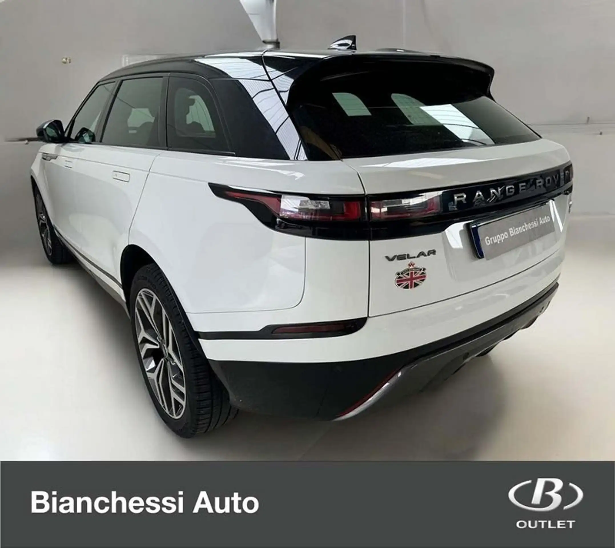 Land Rover - Range Rover Velar