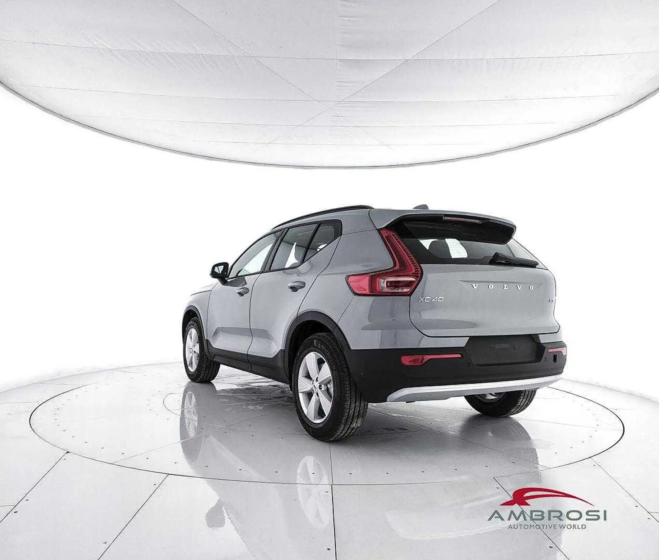 Volvo - XC40