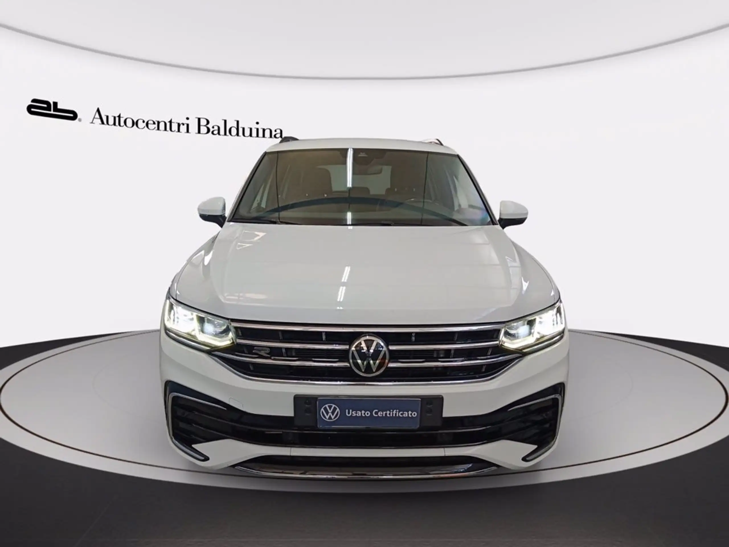 Volkswagen - Tiguan