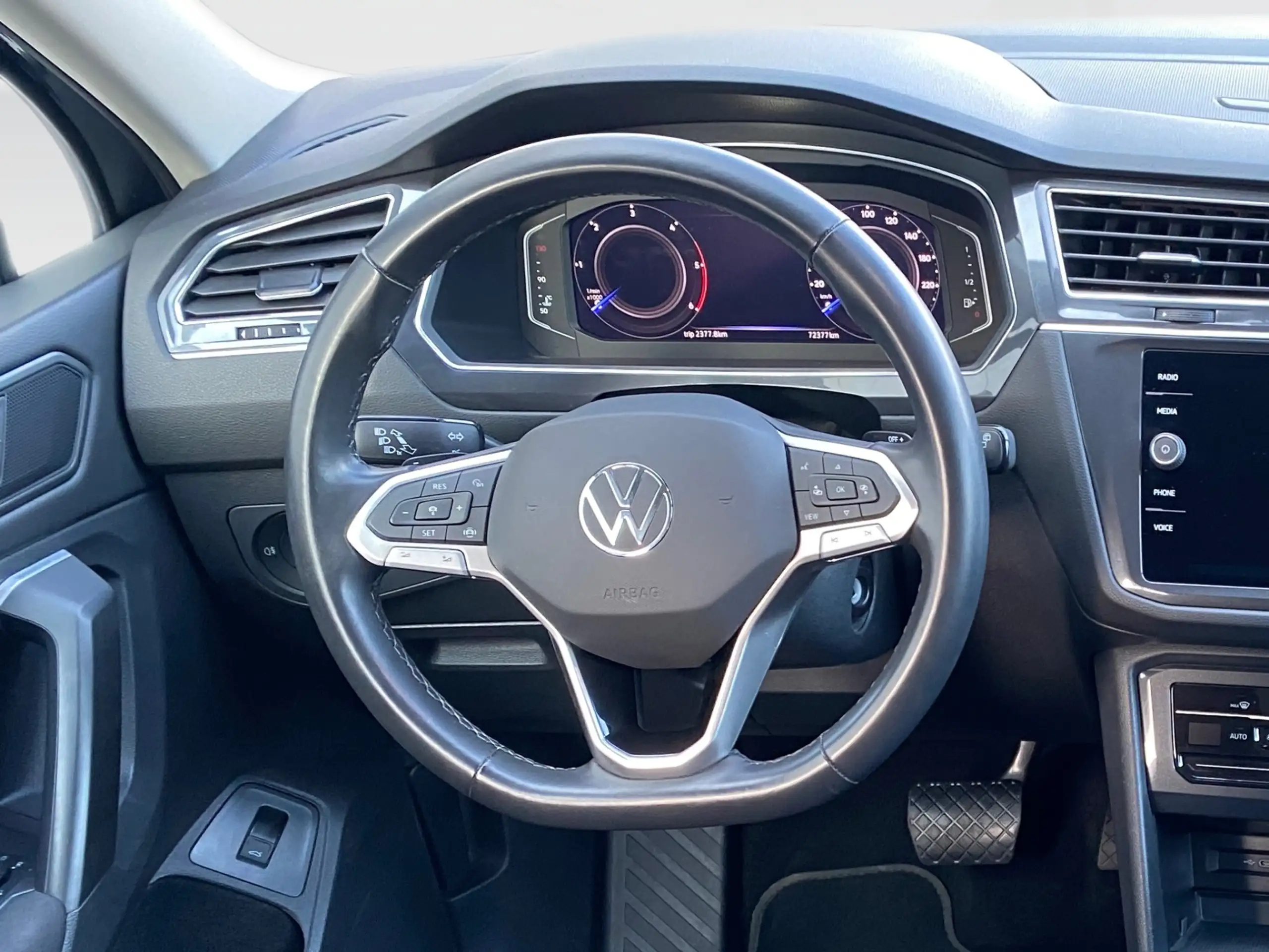 Volkswagen - Tiguan