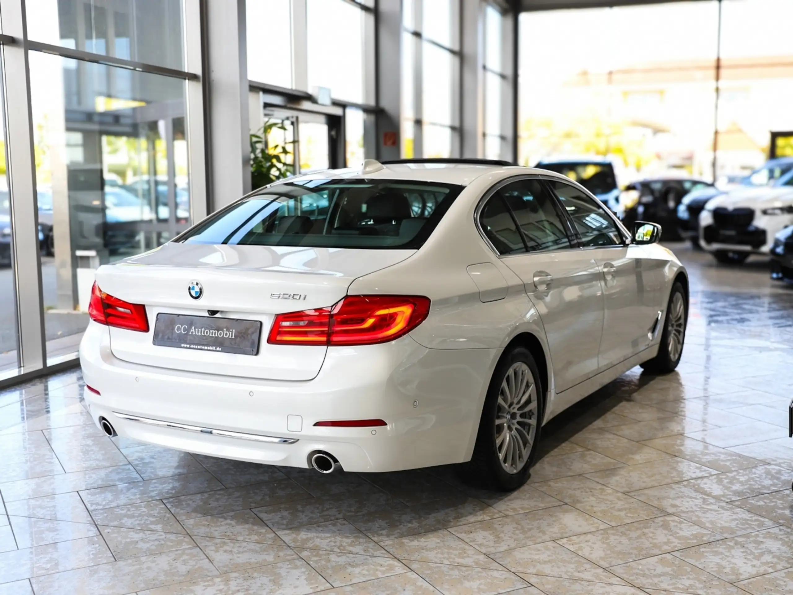 BMW - 520