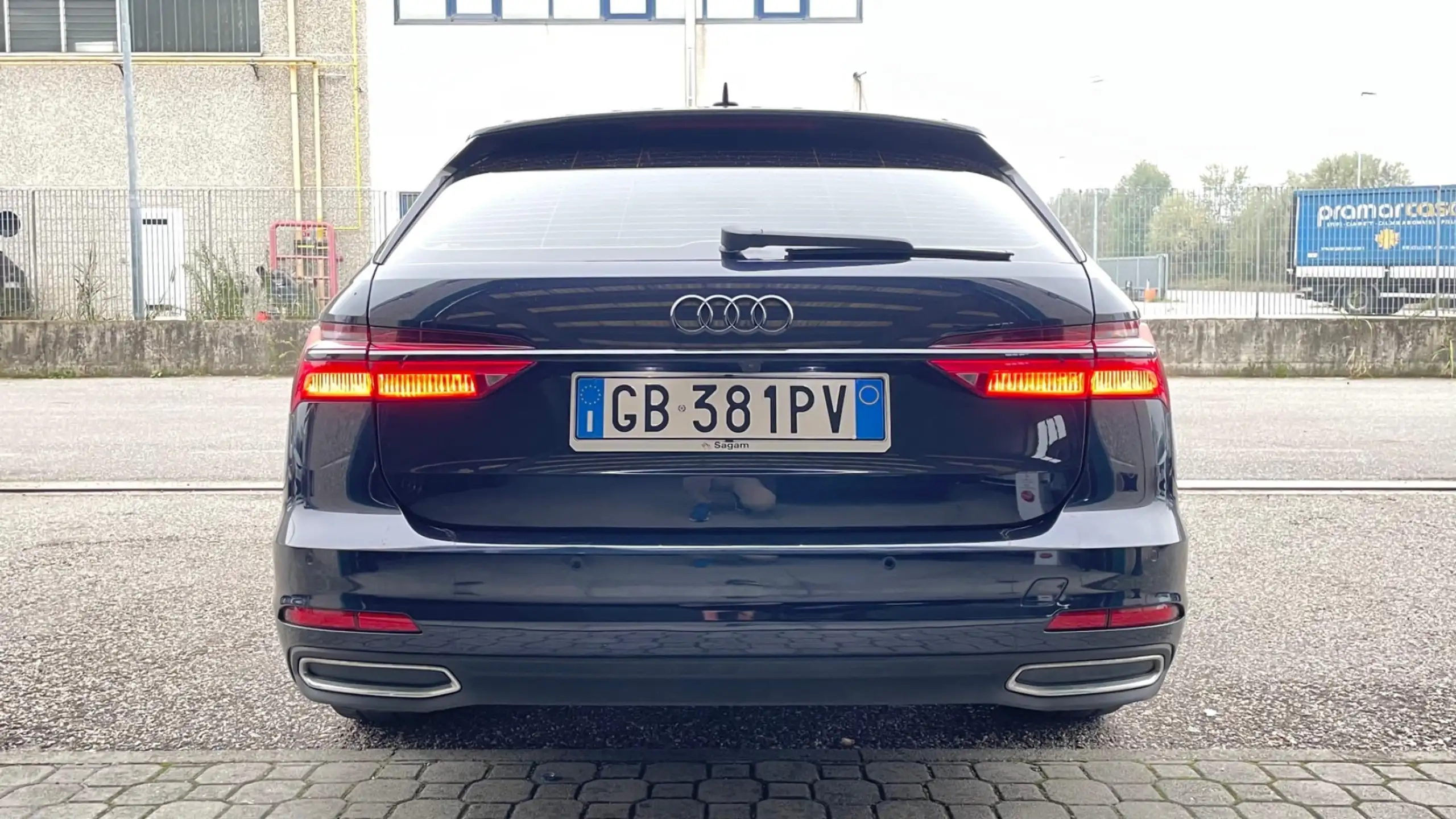 Audi - A6