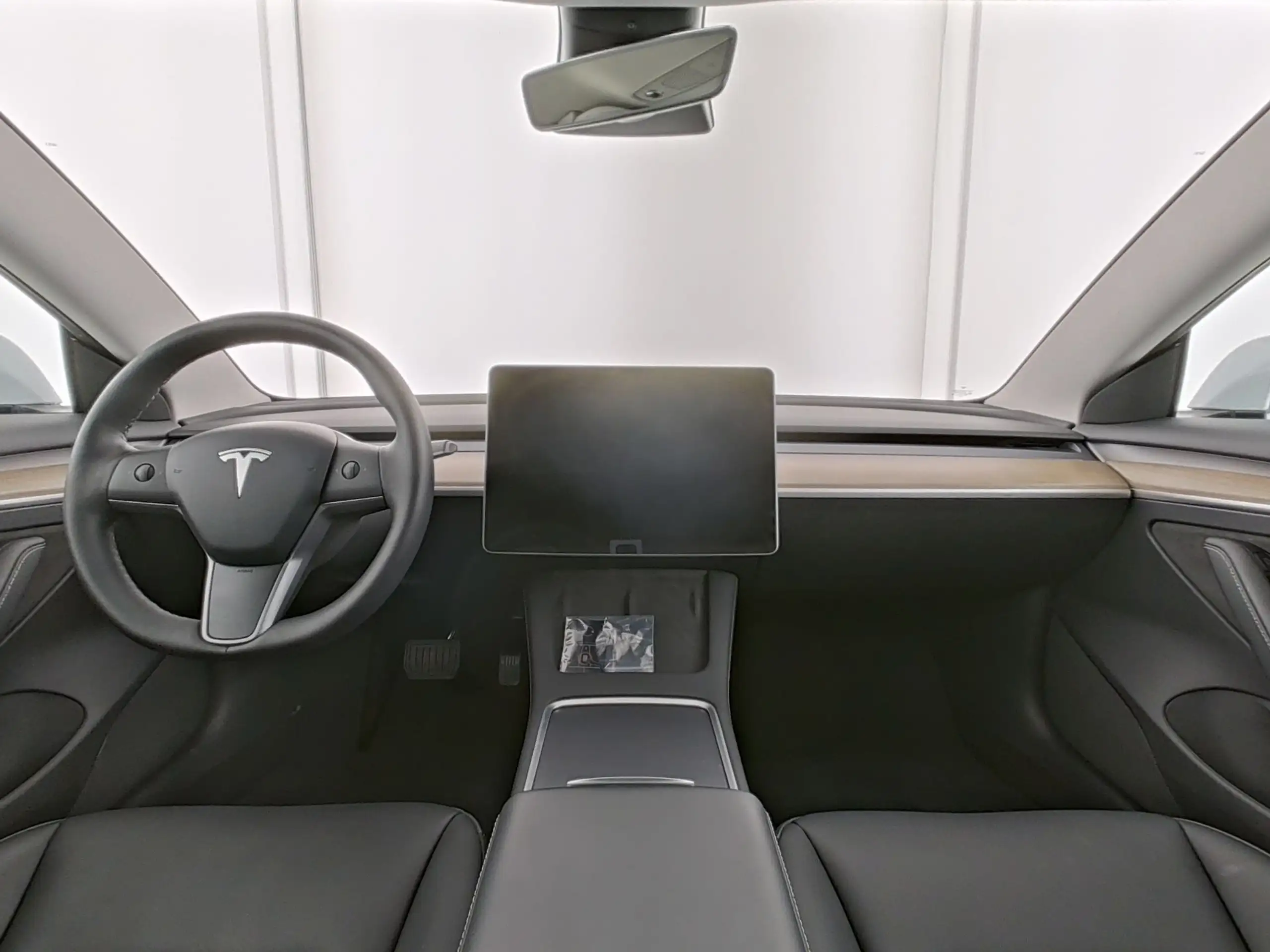 Tesla - Model 3