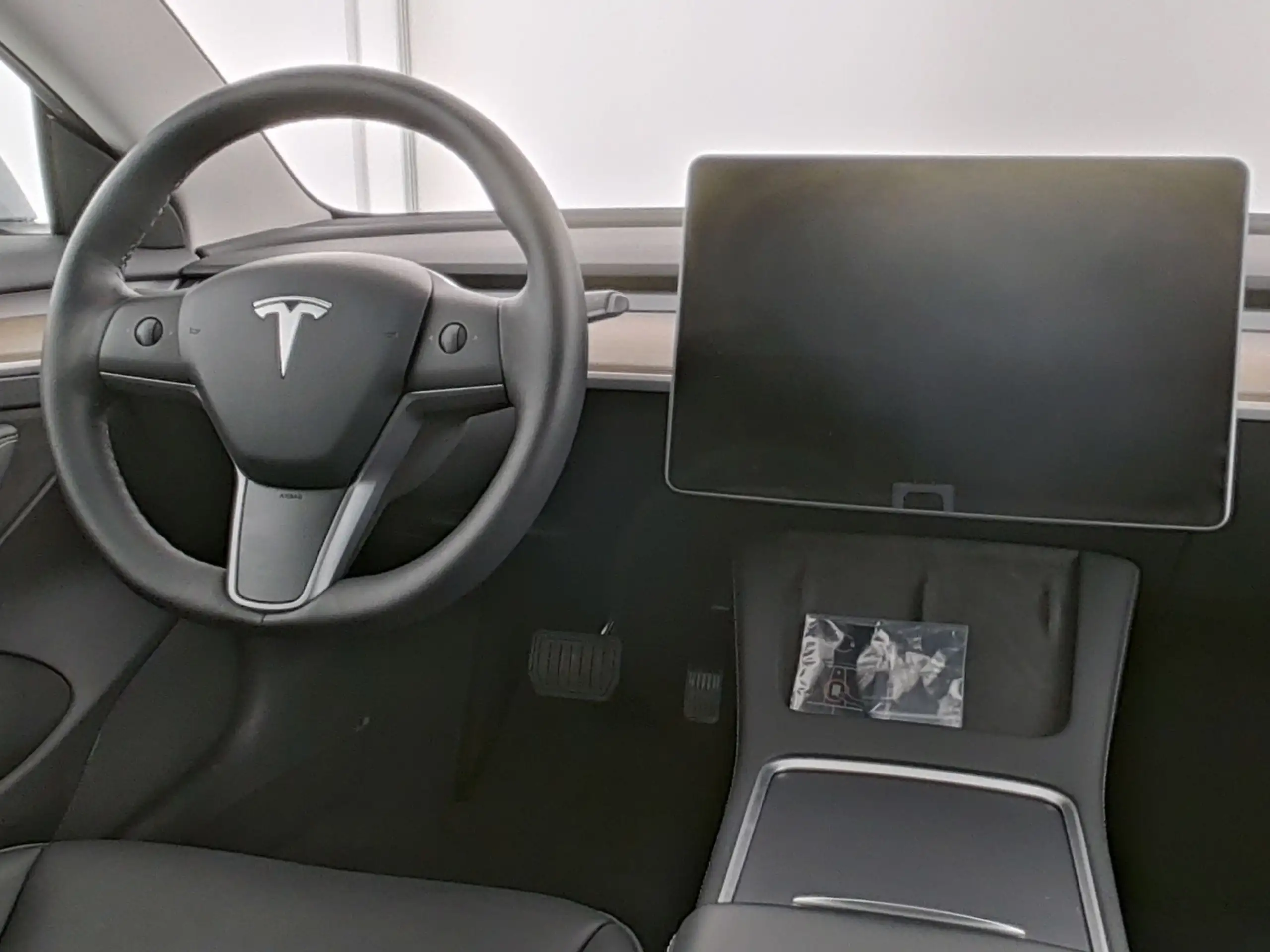 Tesla - Model 3