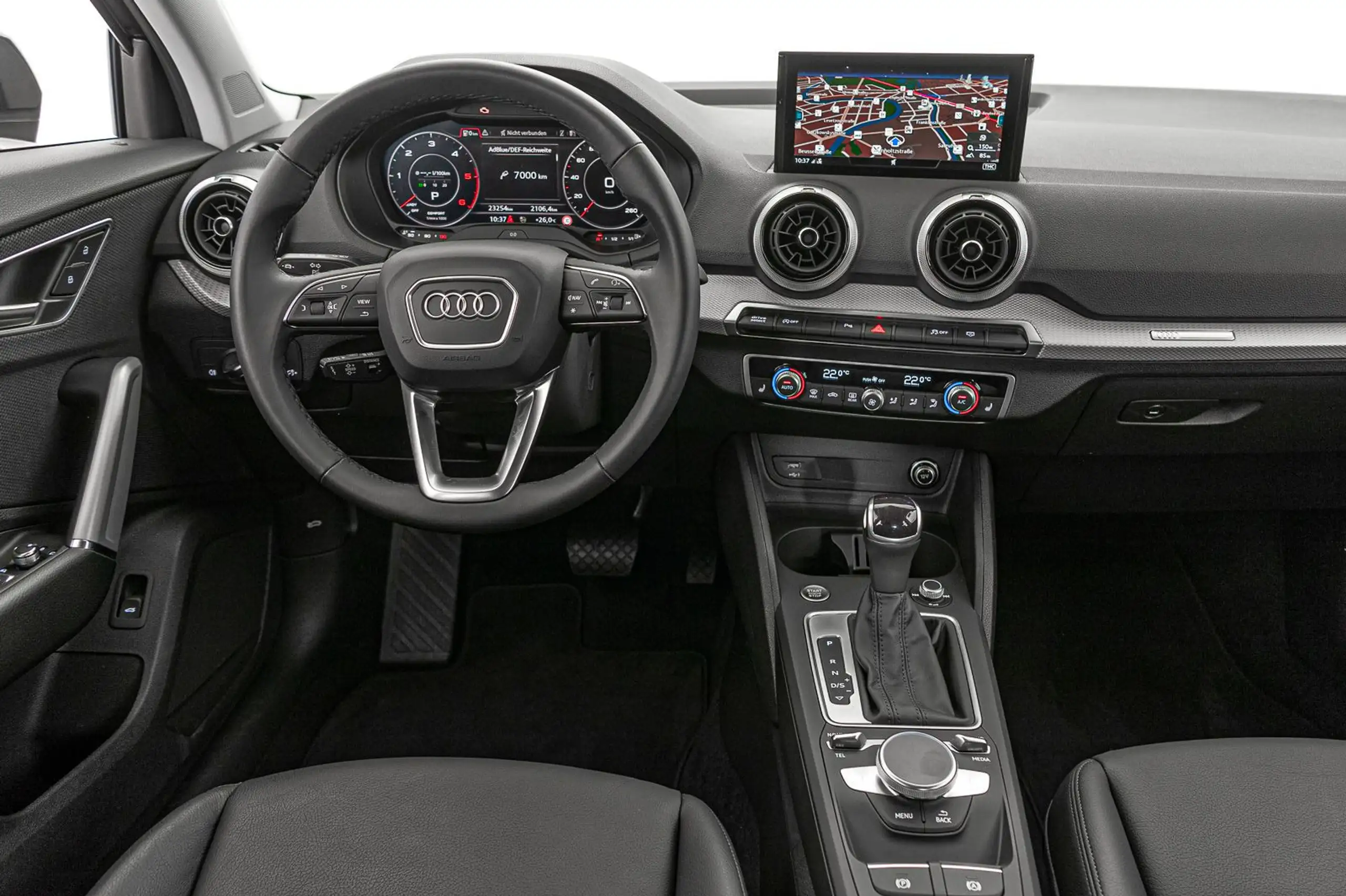 Audi - Q2